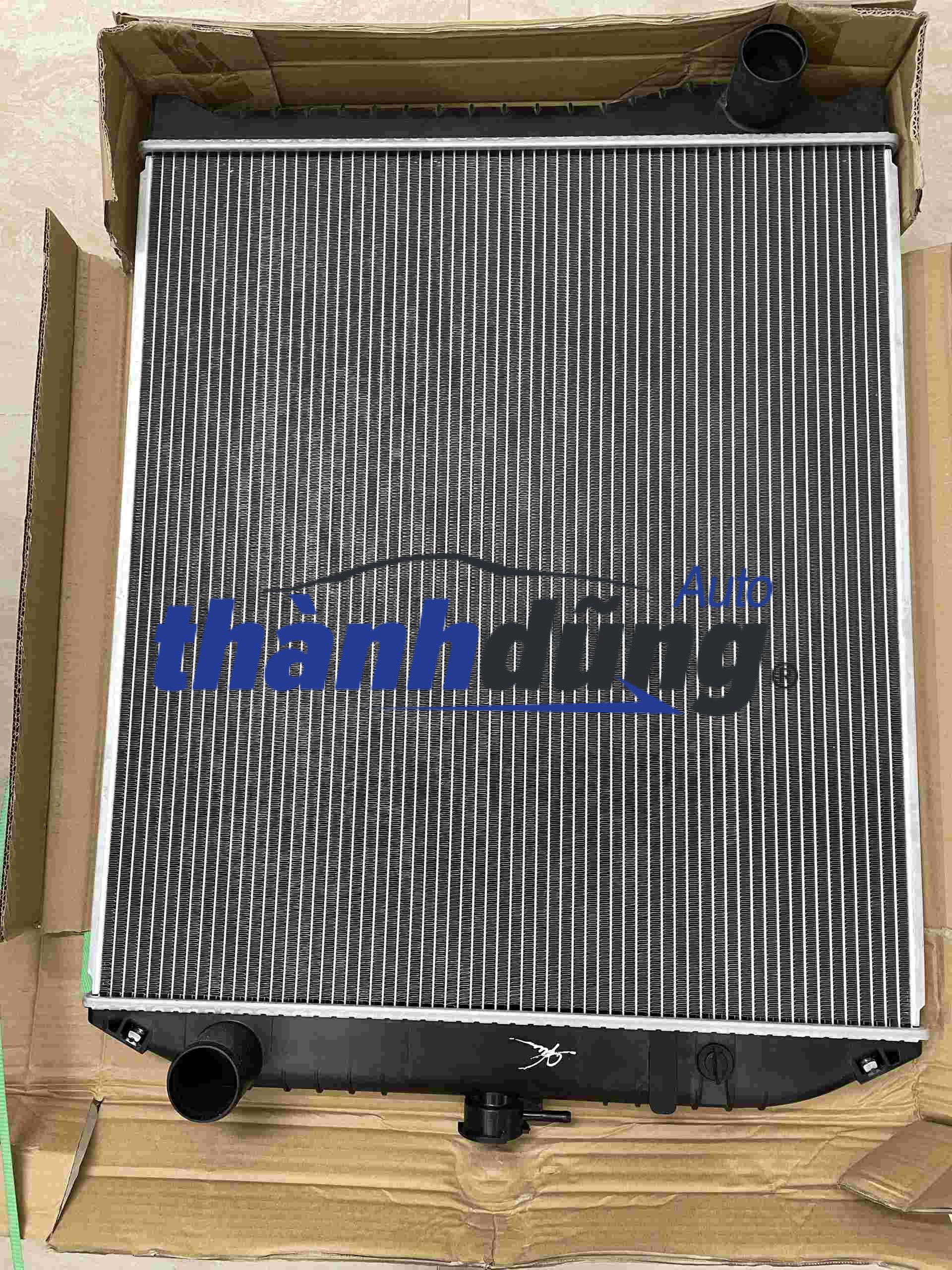 KÉT NƯỚC HINO 300, 500