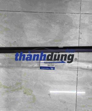 NẸP CHÂN KÍNH PHẢI HYUNDAI HD210