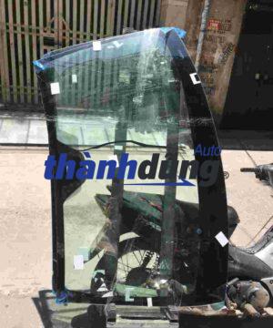 KÍNH CHẮN GIÓ TRƯỚC MERCEDES C200, C250, C300