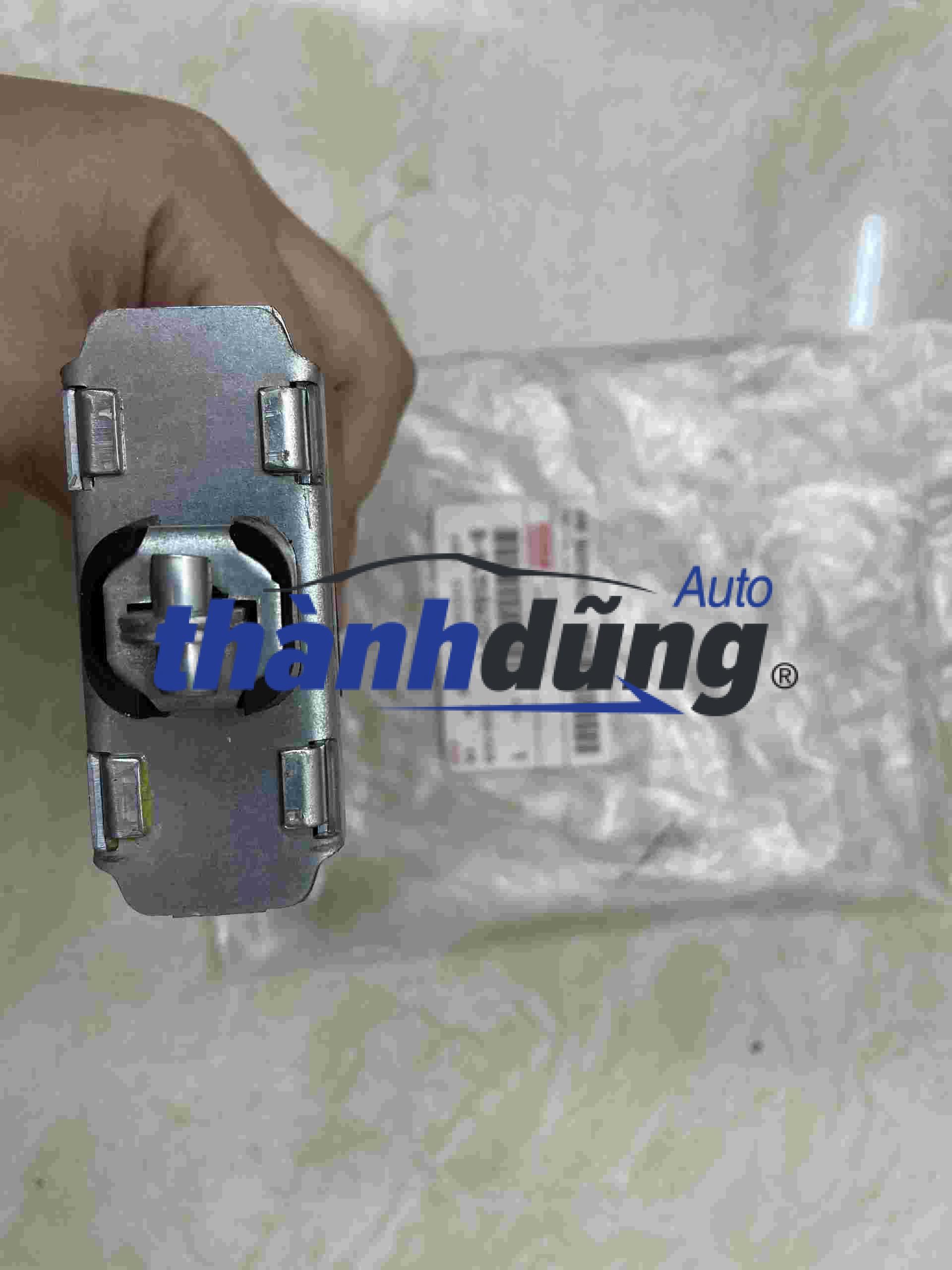 HẠN CHẾ CÁNH CỬA ISUZU TROOPER