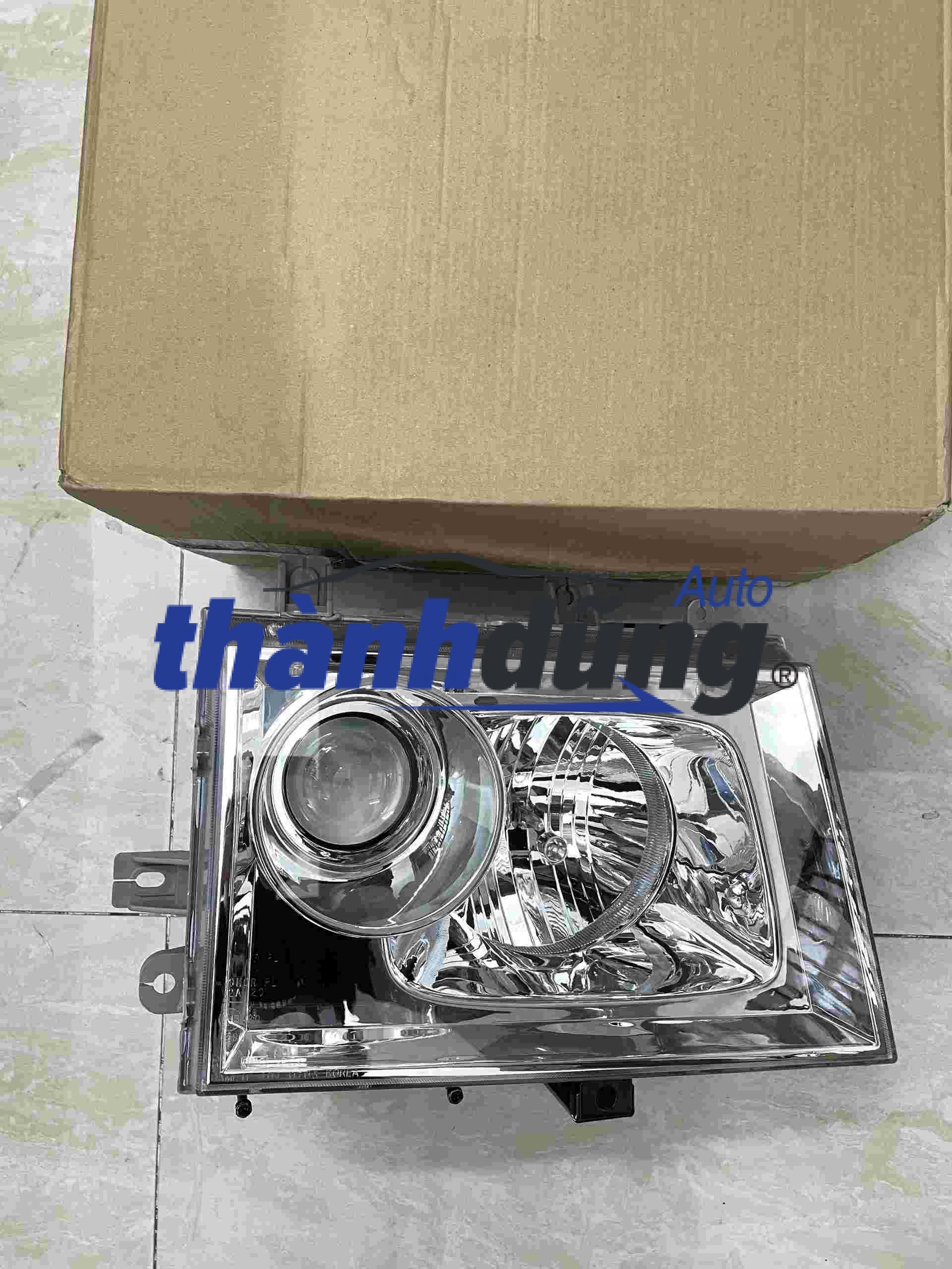 ĐÈN PHA PHẢI HYUNDAI HD210