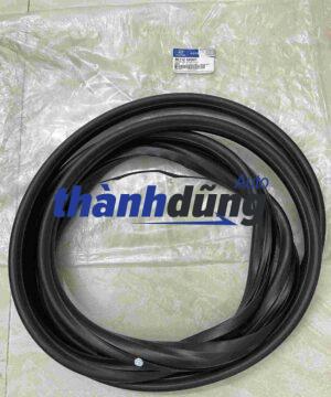 GIOĂNG KÍNH CHẮN GIÓ HYUNDAI HD120, HD210, HD270