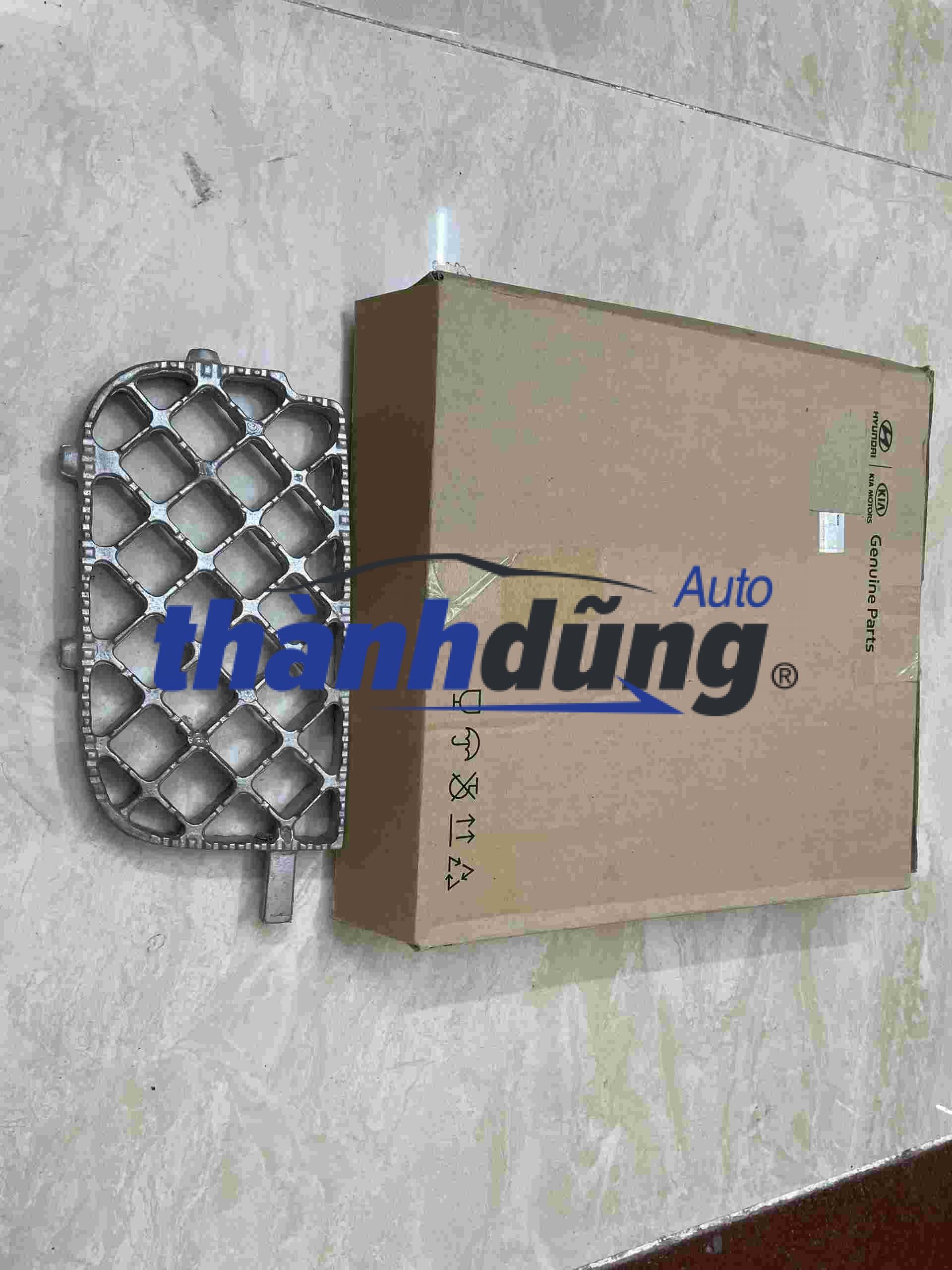 ỐP BẬC LÊN XUỐNG HYUNDAI MIGHTY