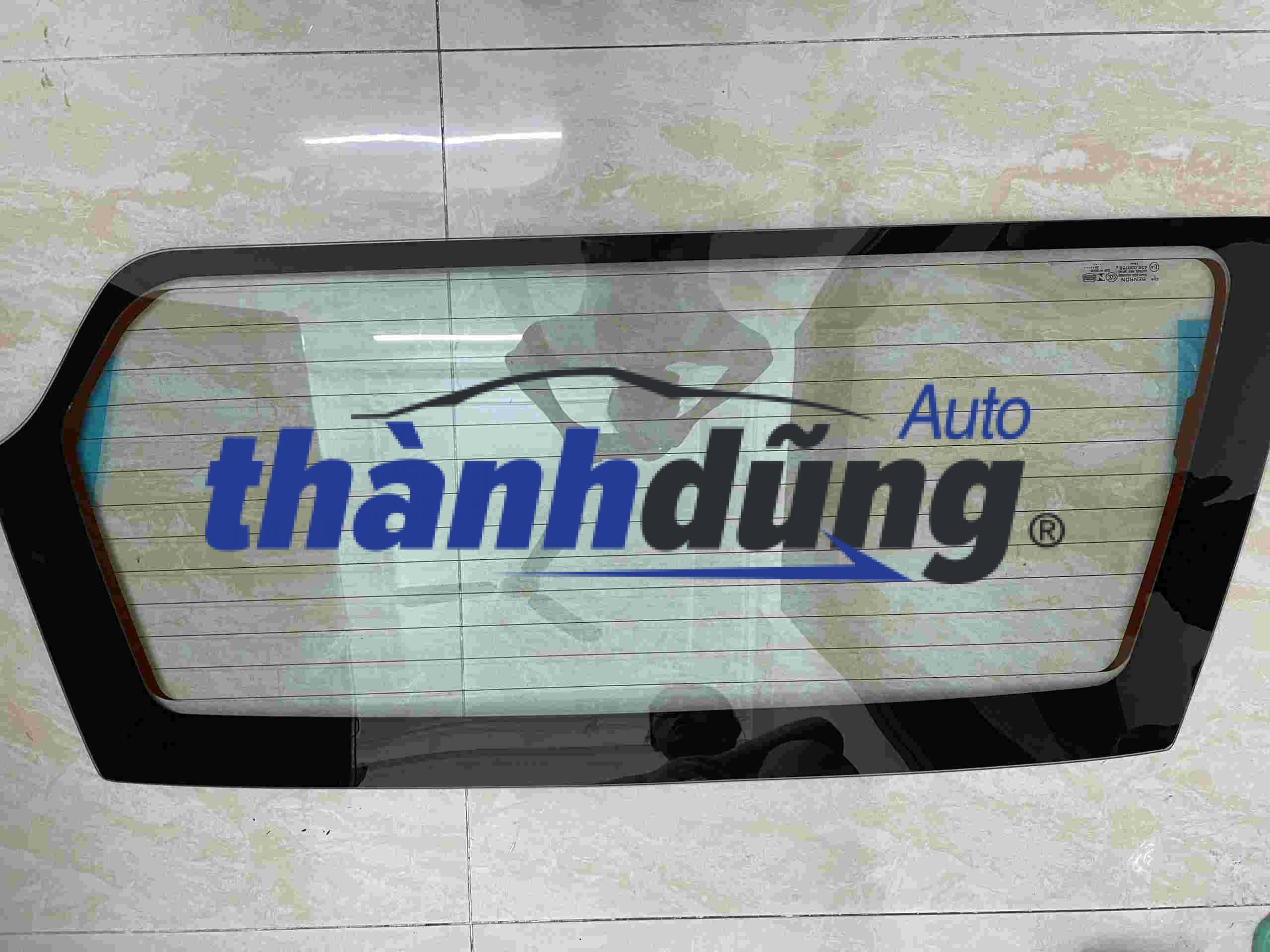 KÍNH CỐP HẬU SUZUKI VITARA 2005