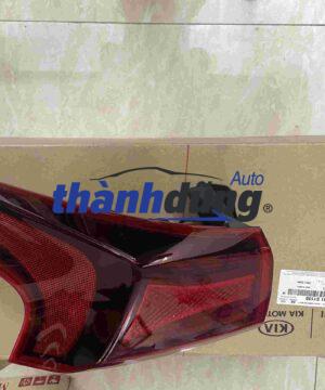 ĐÈN HẬU HYUNDAI SANTAFE 2020