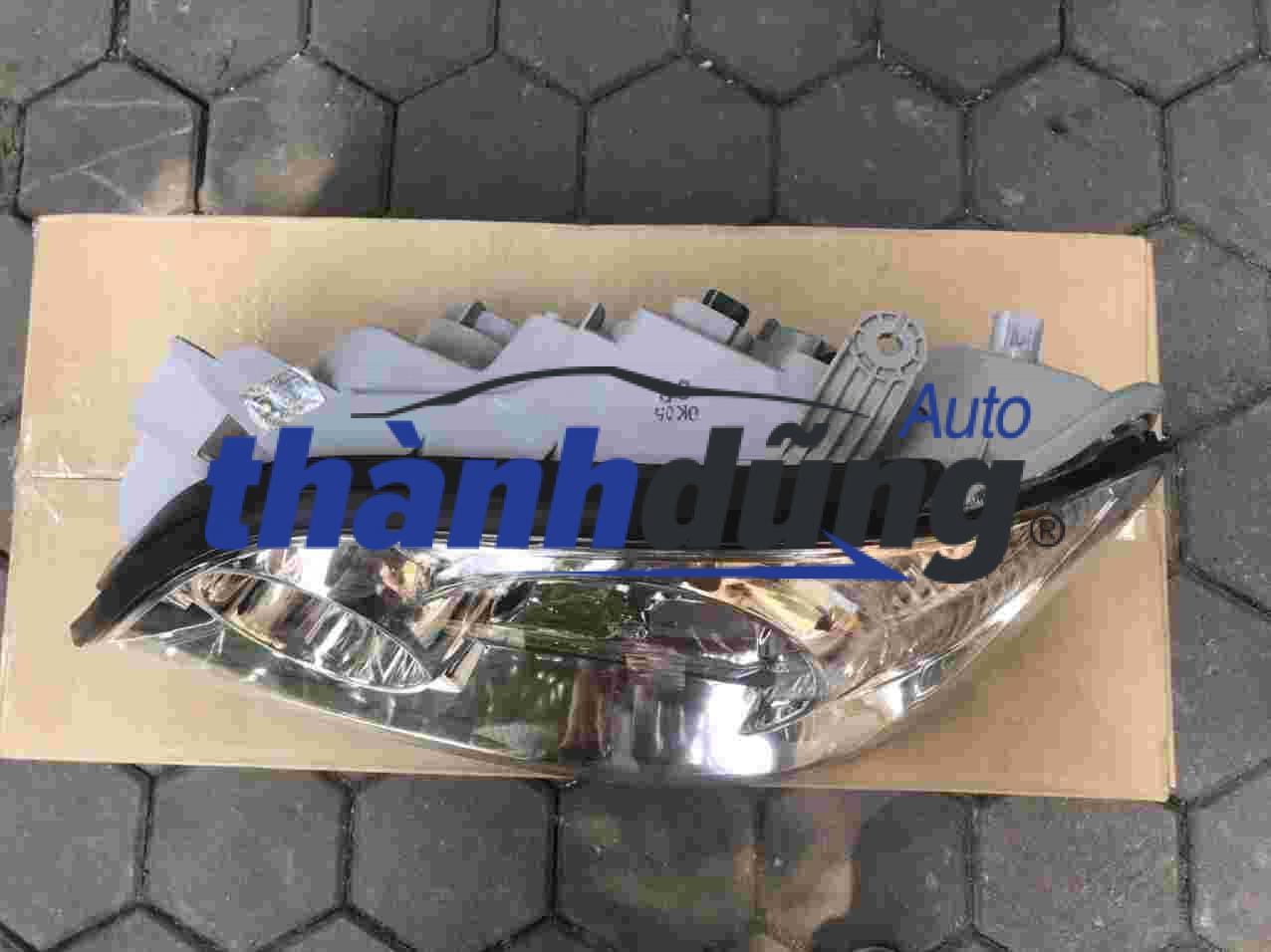 ĐÈN PHA PHẢI KIA CARNIVAL