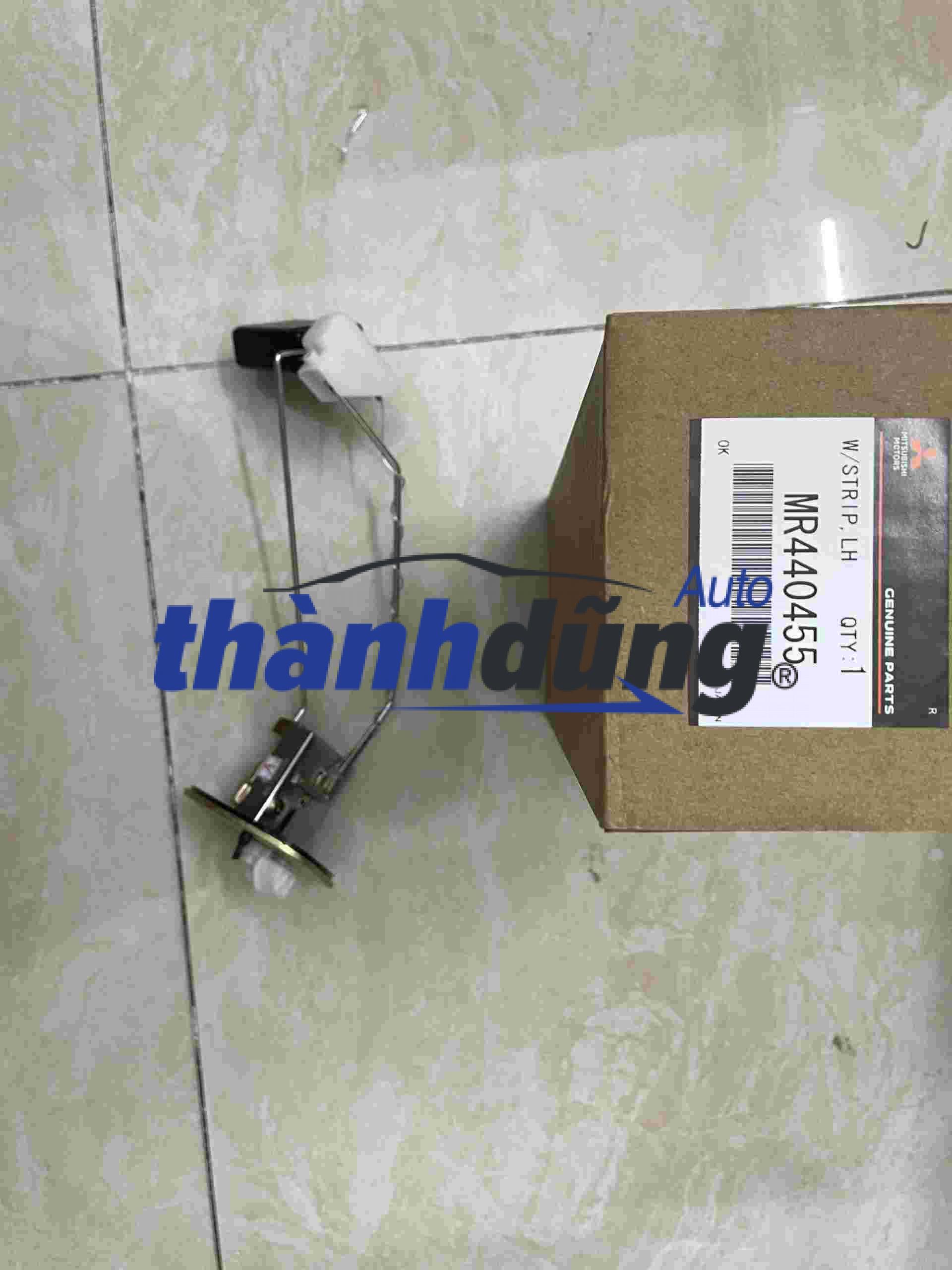 PHAO BÁO XĂNG MITSUBISHI ATTRAGE, MIRAGE