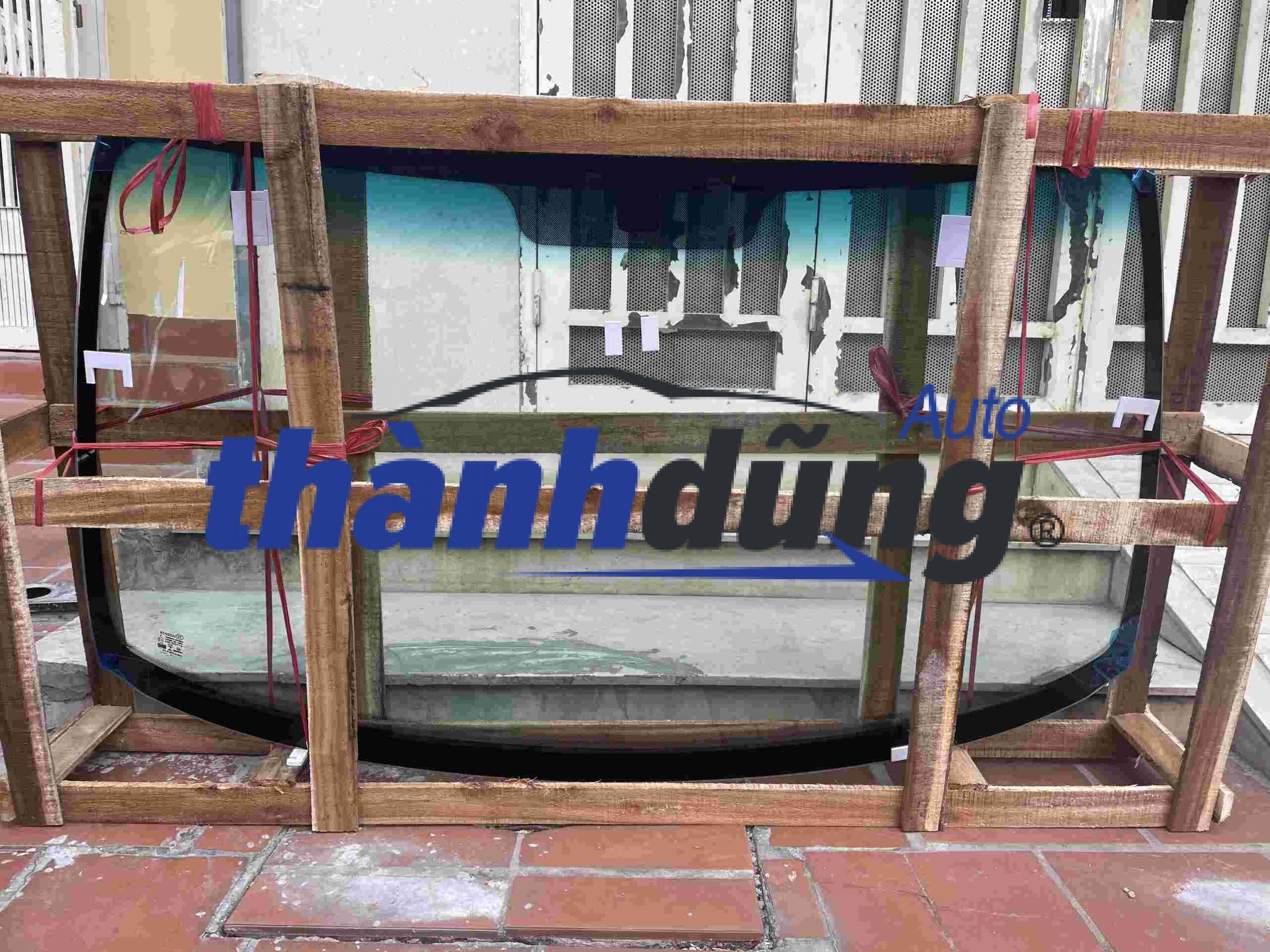 KÍNH CHẮN GIÓ TOYOTA FORTUNER