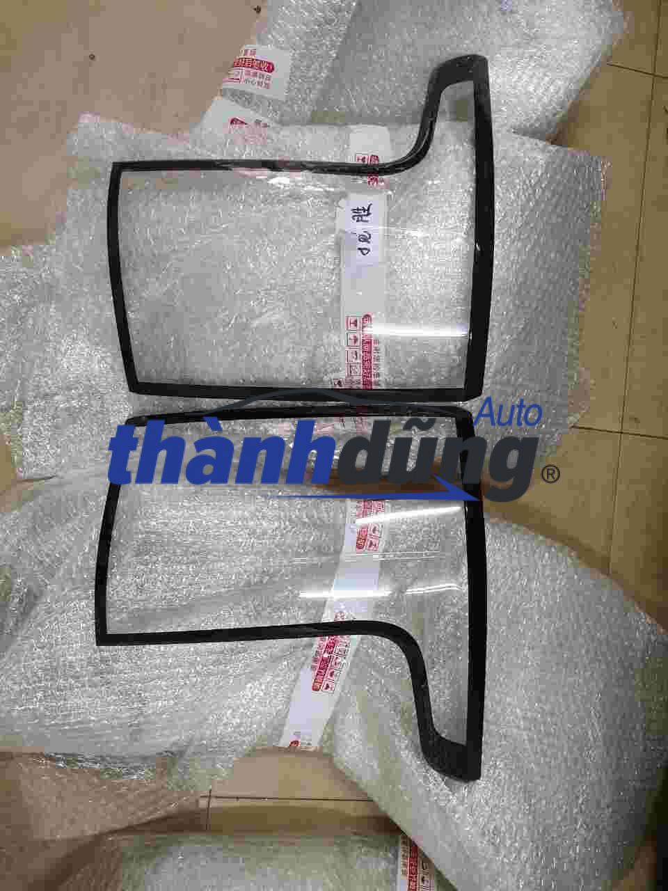 ỐP MẶT ĐÈN HẬU RANGE ROVER