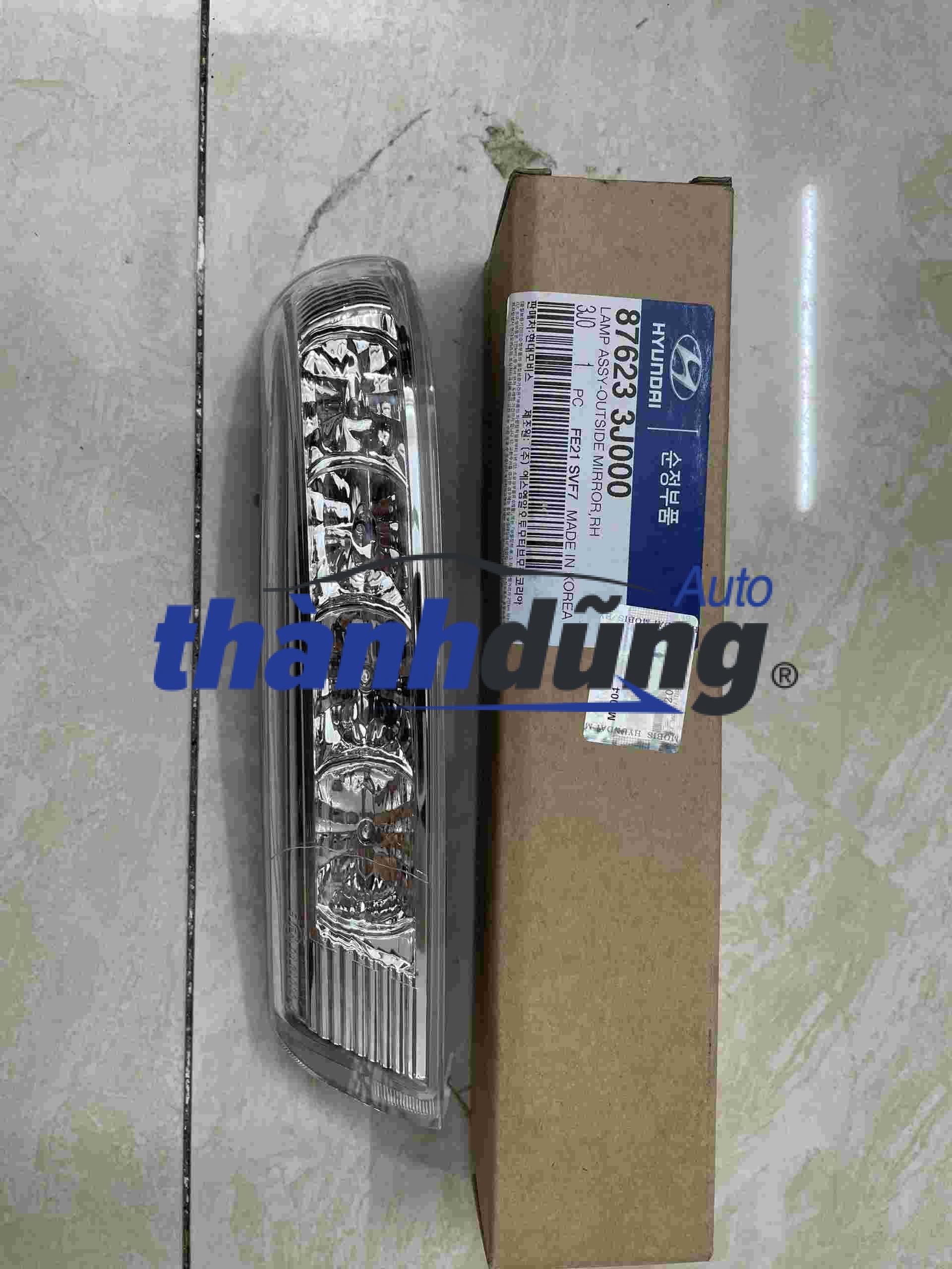 ĐÈN XI NHAN KÍNH CHIẾU HẬU HYUNDAI SANTAFE