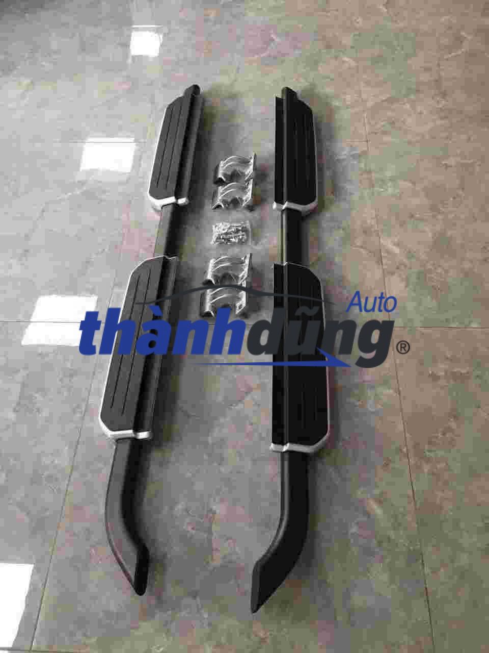 BẬC LÊN XUỐNG RANGE ROVER DEFENDER