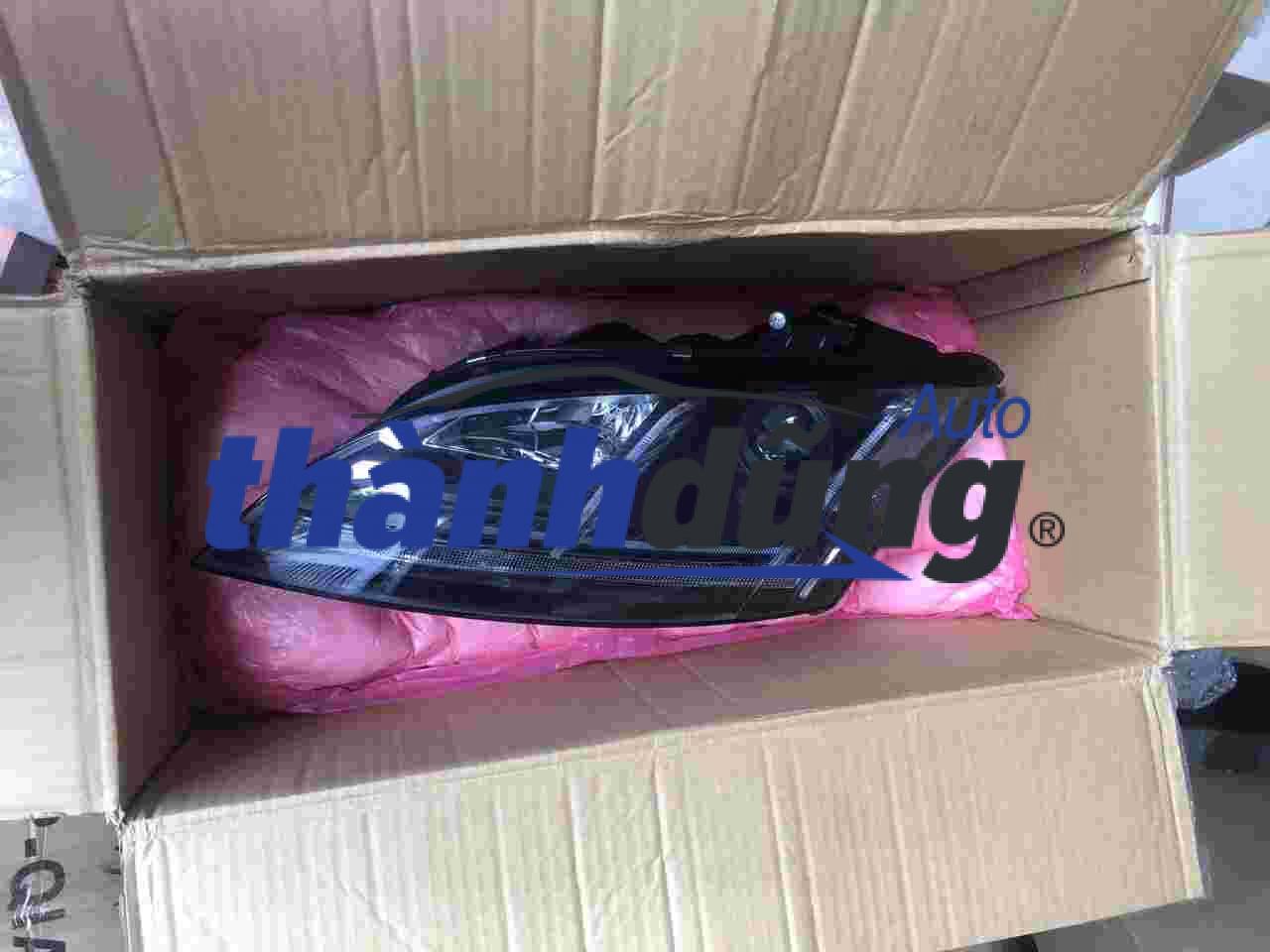 ĐÈN PHA AUDI TT 2010