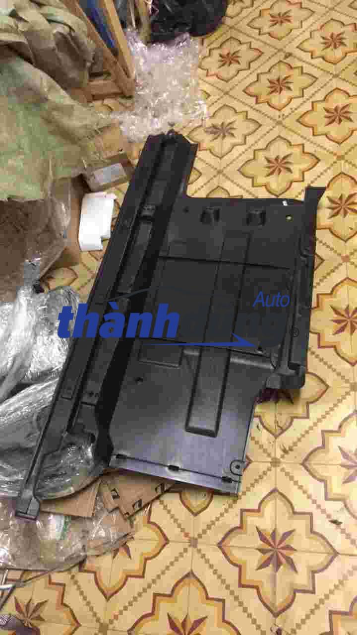 CHẮN BÙN ĐỘNG CƠ AUDI Q5