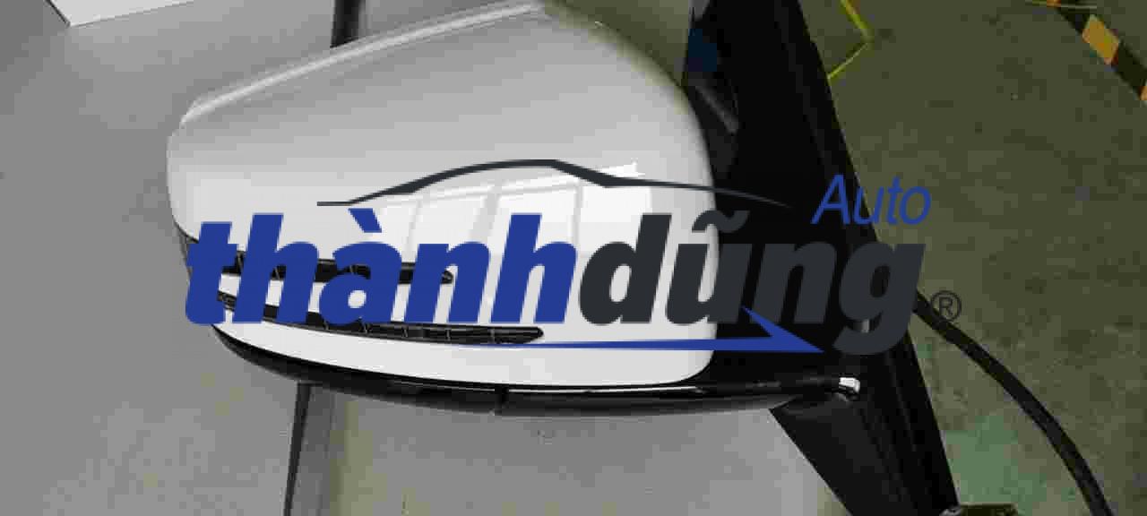 KÍNH CHIẾU HẬU MERCEDES E200, E250, E350, E400 W212