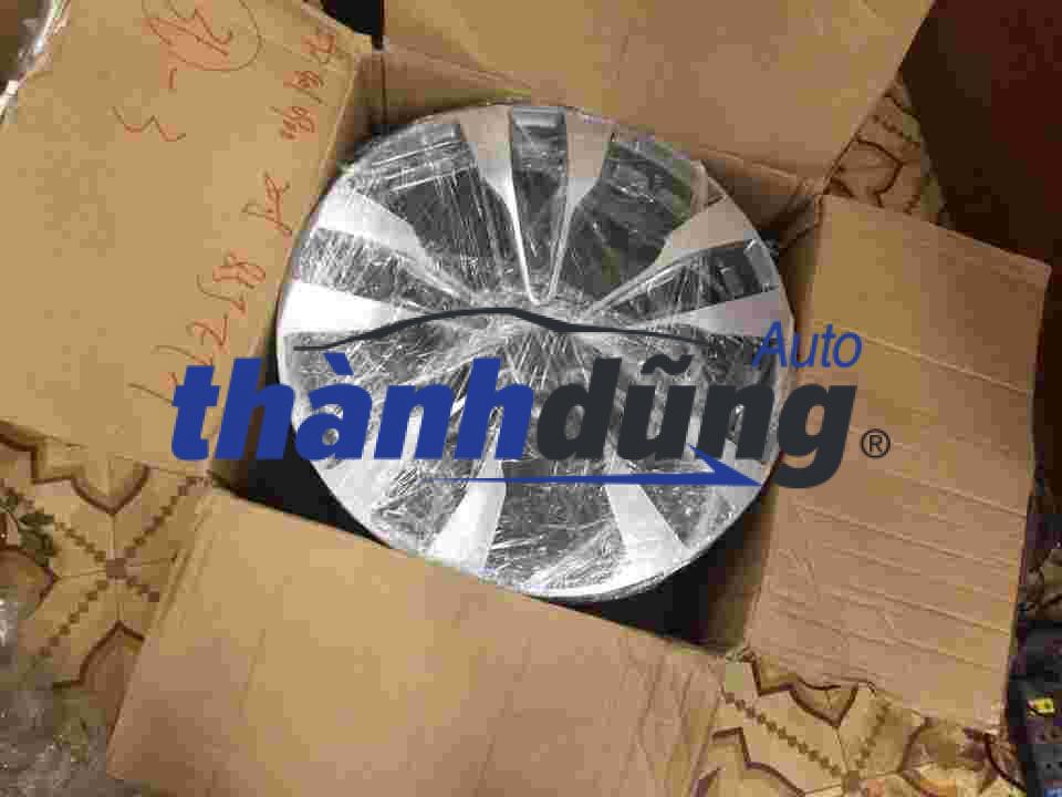 MÂM ĐÚC MERCEDES GLE400