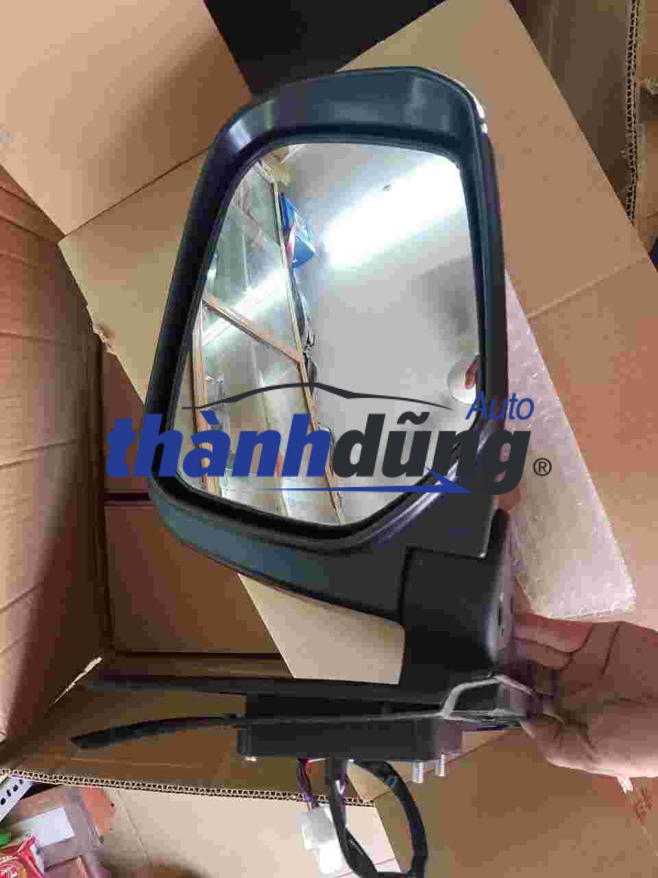 KÍNH CHIẾU HẬU MITSUBISHI TRITON