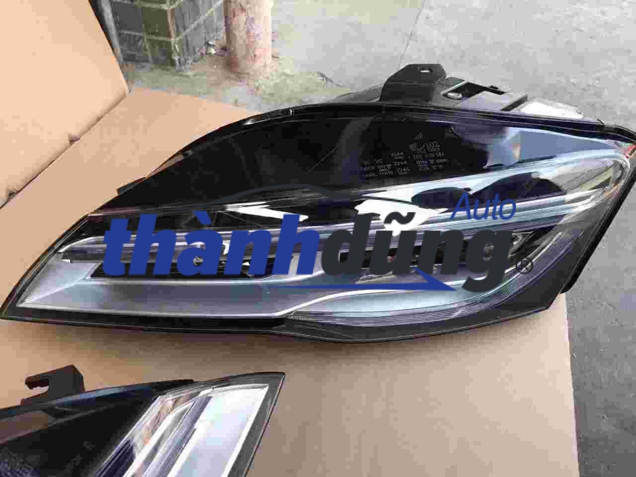 ĐÈN PHA PHẢI AUDI R8