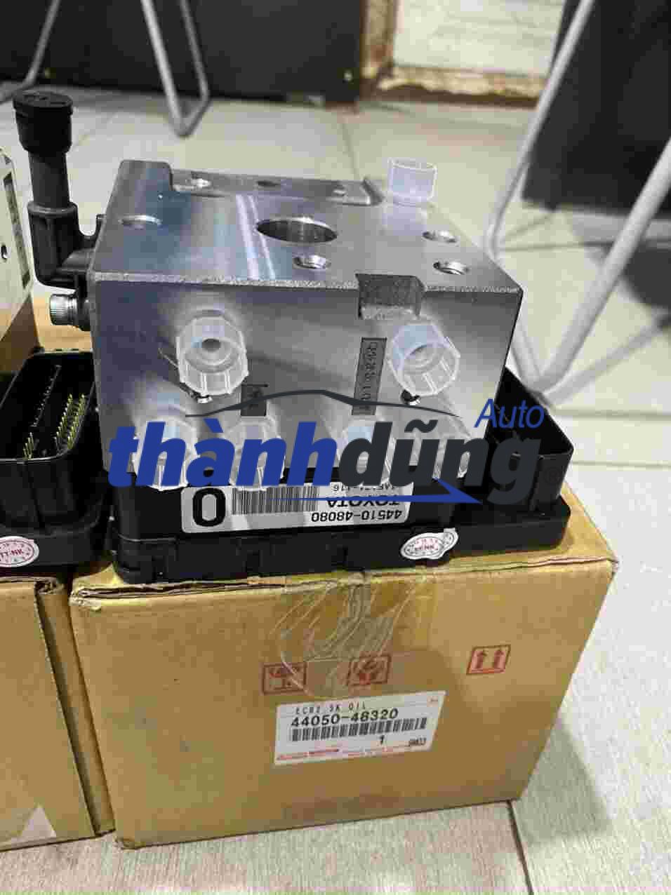 CỤM ĐIỀU KHIỂN PHANH ABS LEXUS RX350, RX450