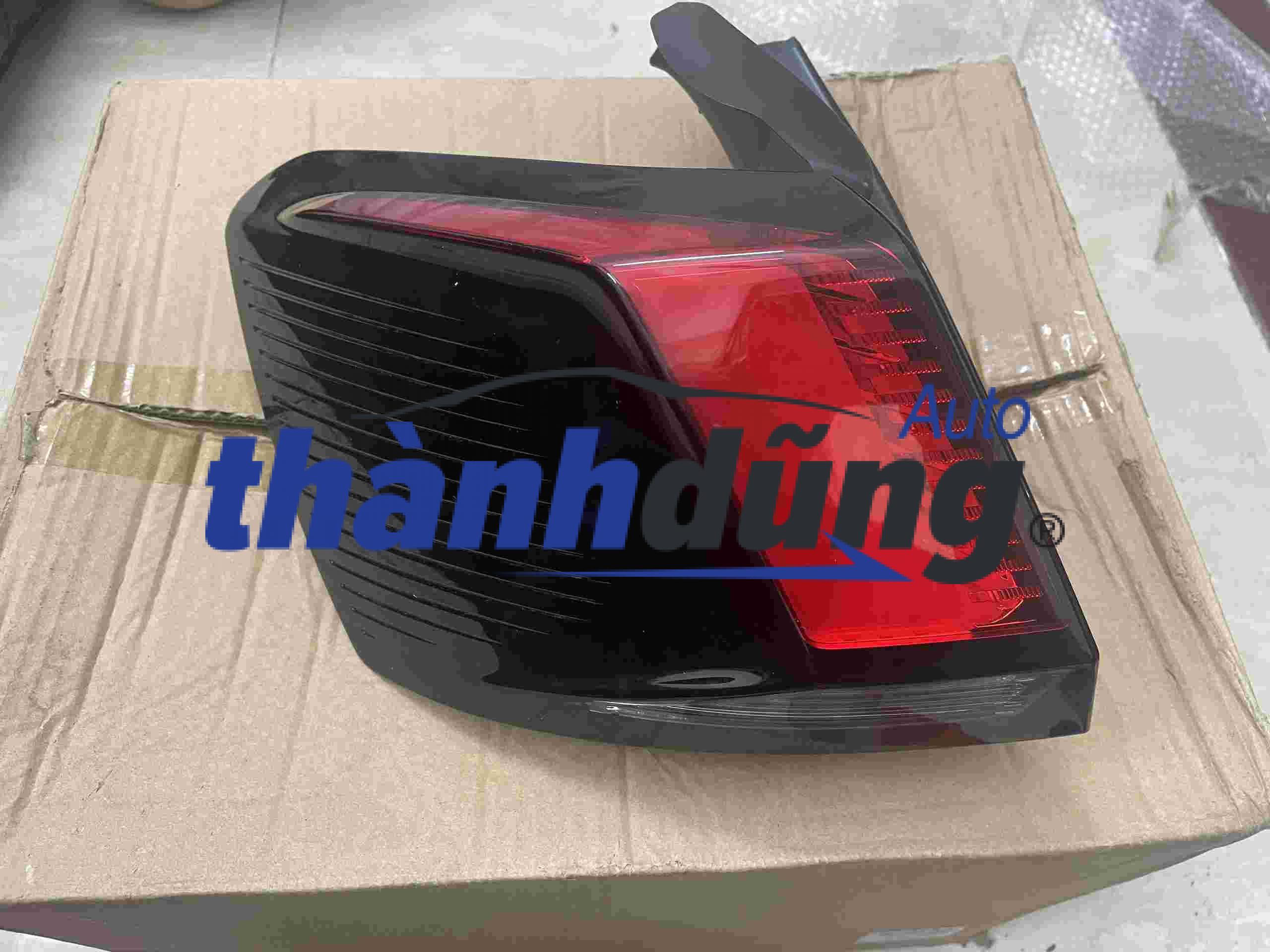 ĐÈN HẬU PEUGEOT 5008