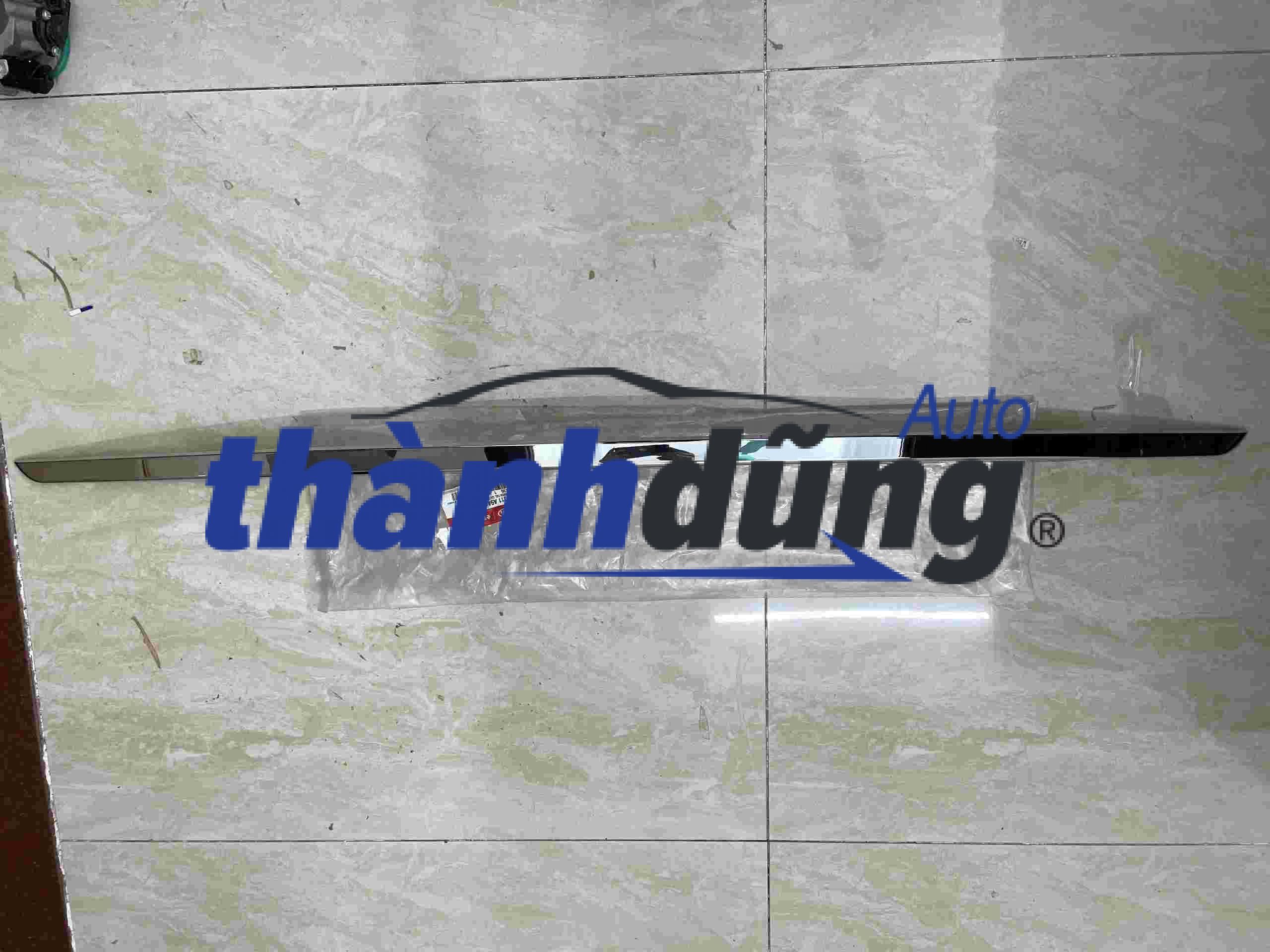 NẸP CỐP HẬU KIA CARNIVAL