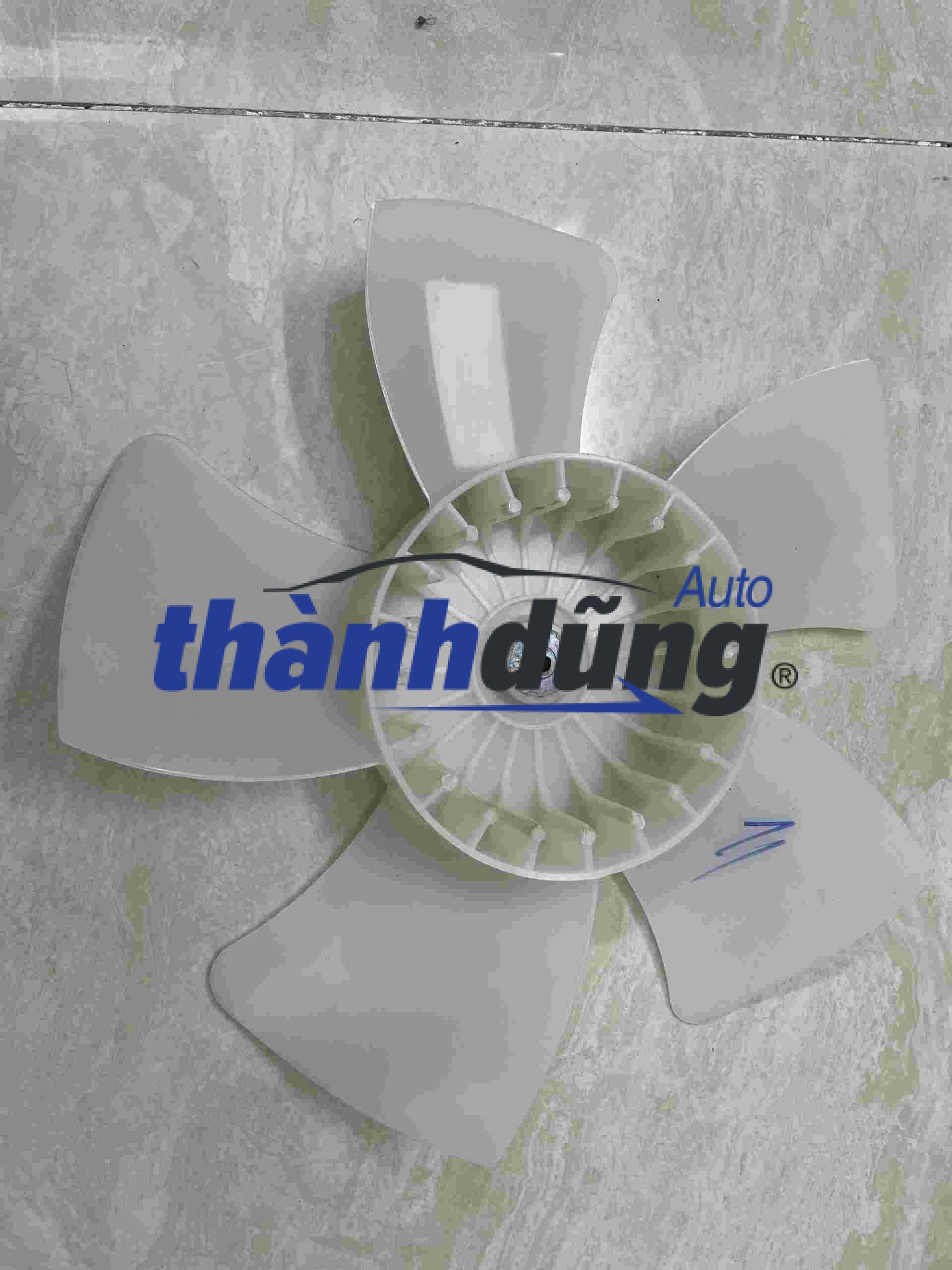 CÁNH QUẠT GIÓ ĐỘNG CƠ TOYOTA HIACE