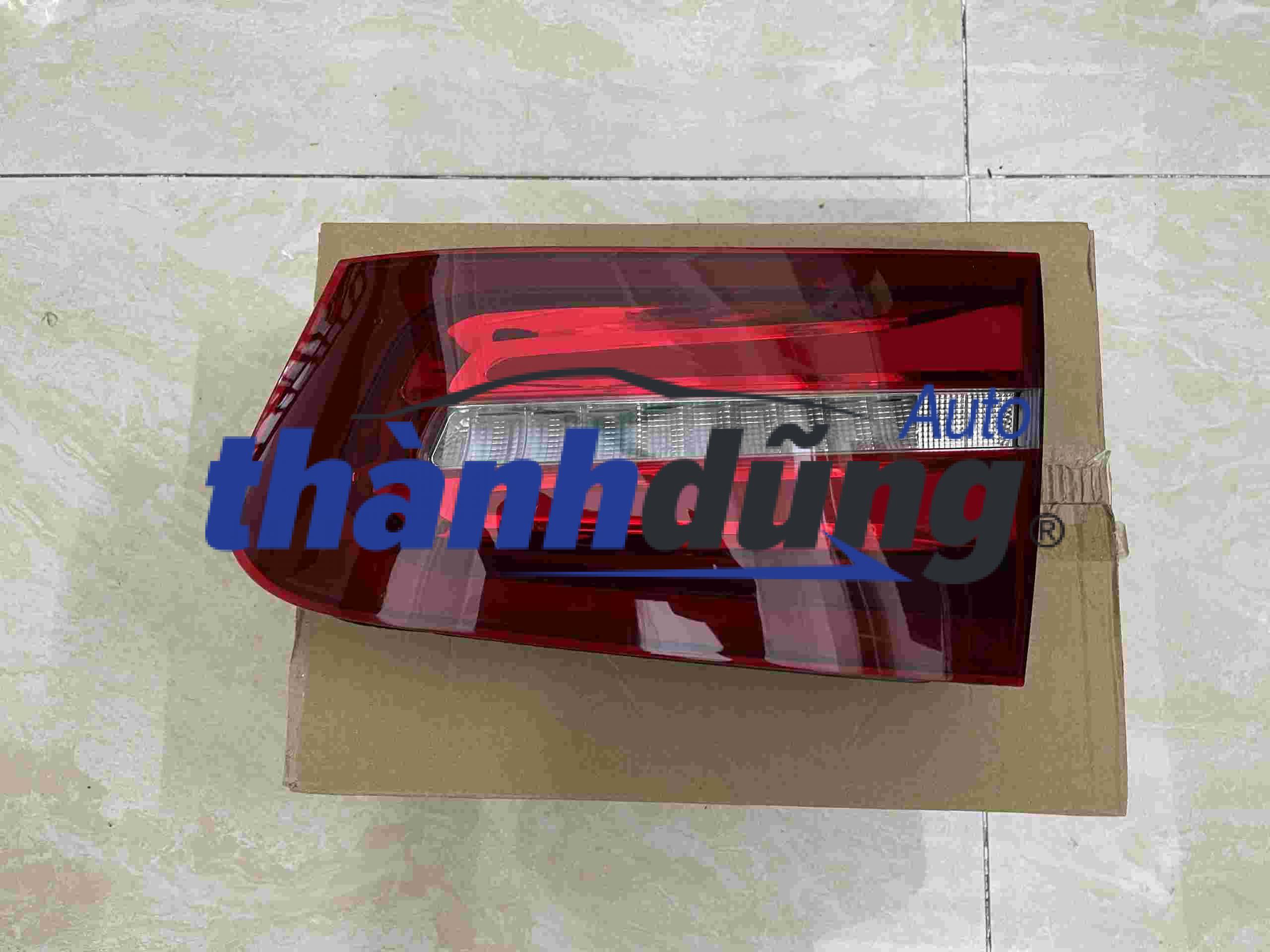 ĐÈN HẬU TRONG MERCEDES GLC200, GLC250, GLC300