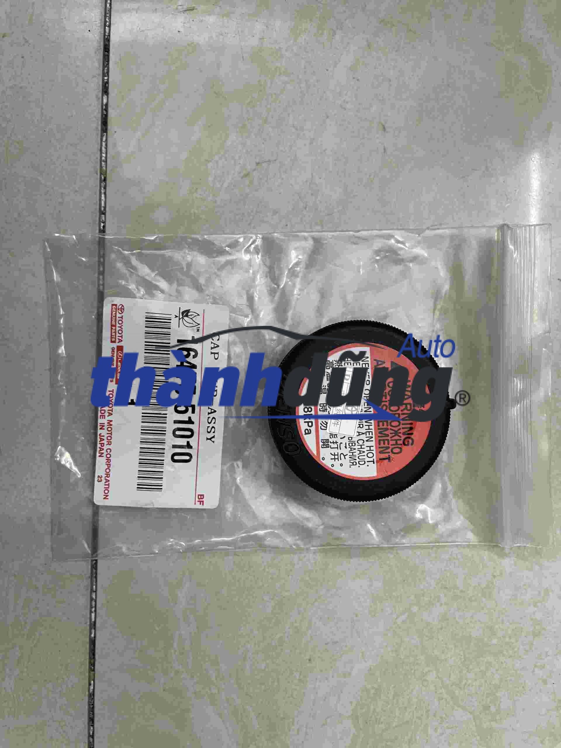 NẮP BÌNH NƯỚC PHỤ TOYOTA INNOVA, FORTUNER, HIACE
