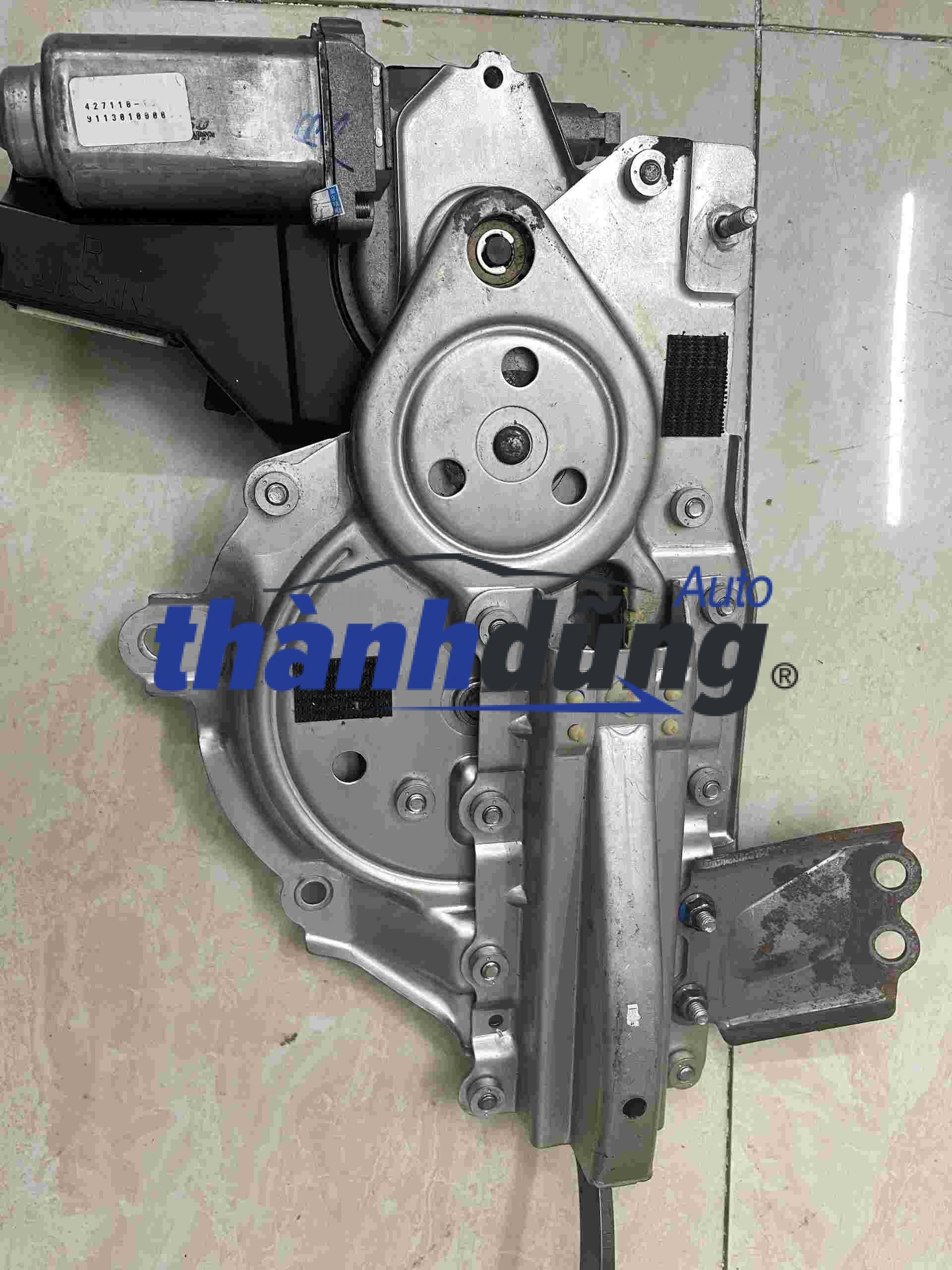 MÔ TƠ MỞ CỐP HẬU TOYOTA LAND CRUISER