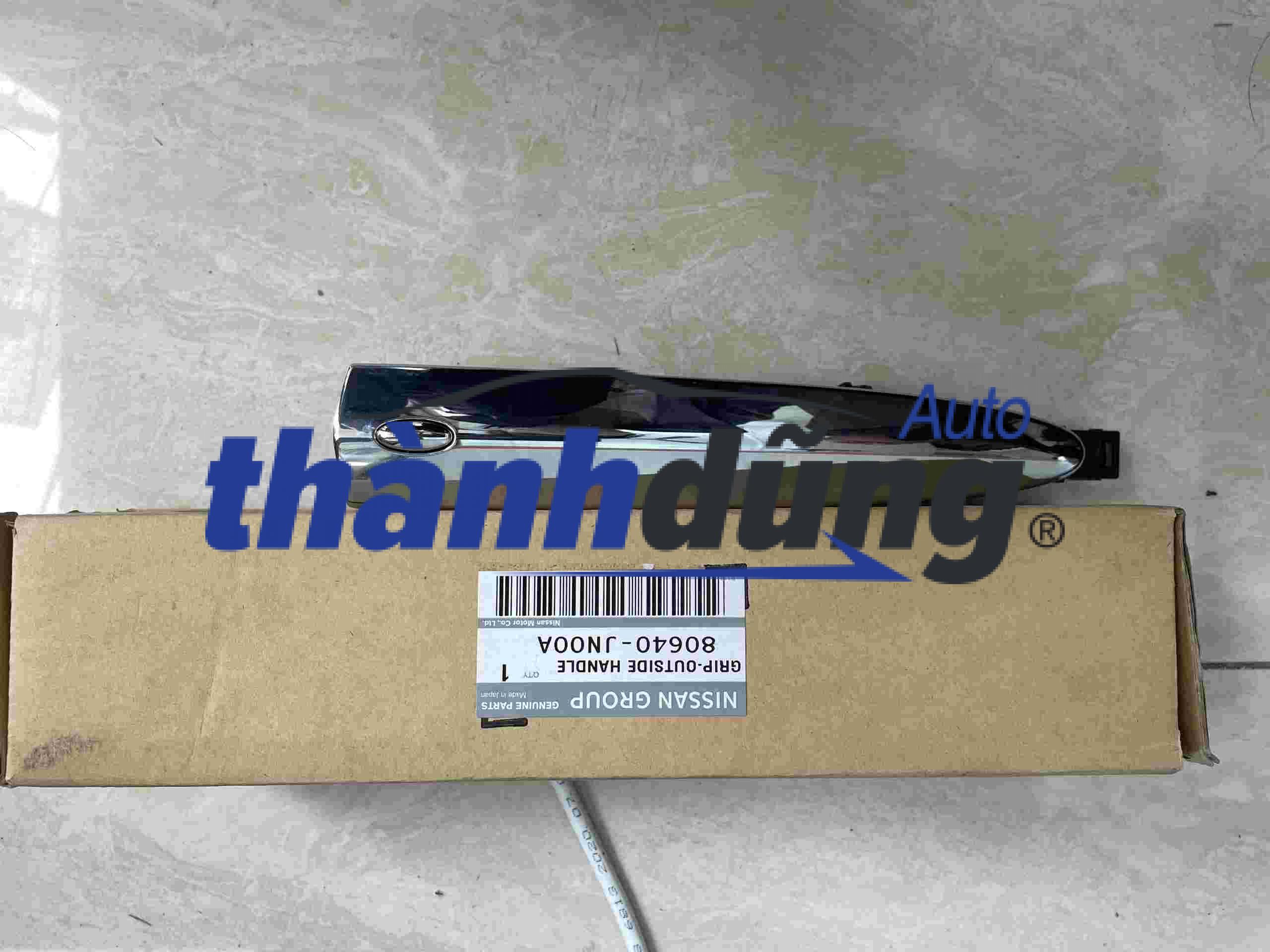 TAY MỞ CỬA NGOÀI XE NISSAN NAVARA