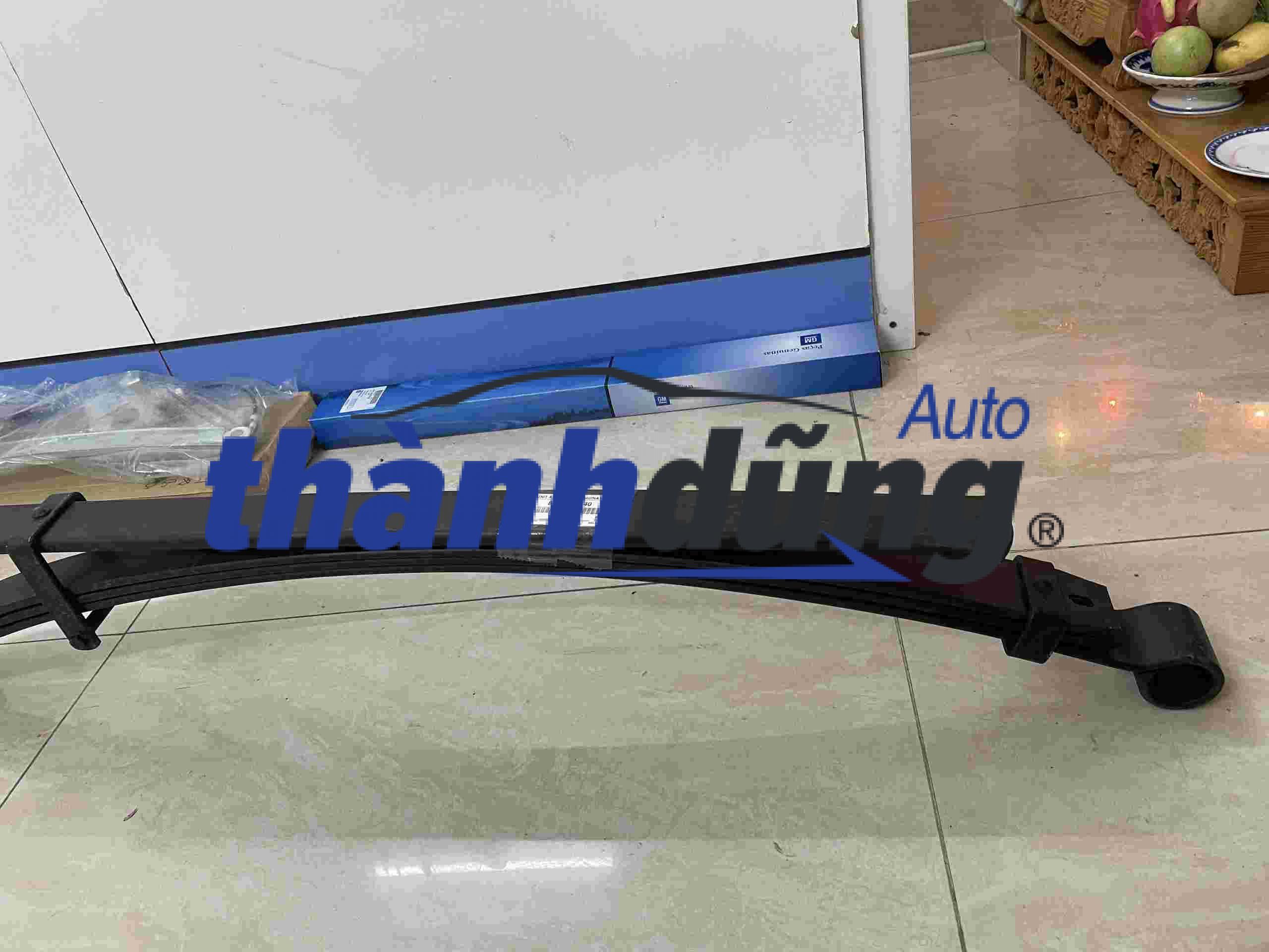 LÁ NHÍP SAU TOYOTA FORTUNER