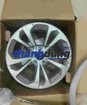 LA ZĂNG VINFAST LUX