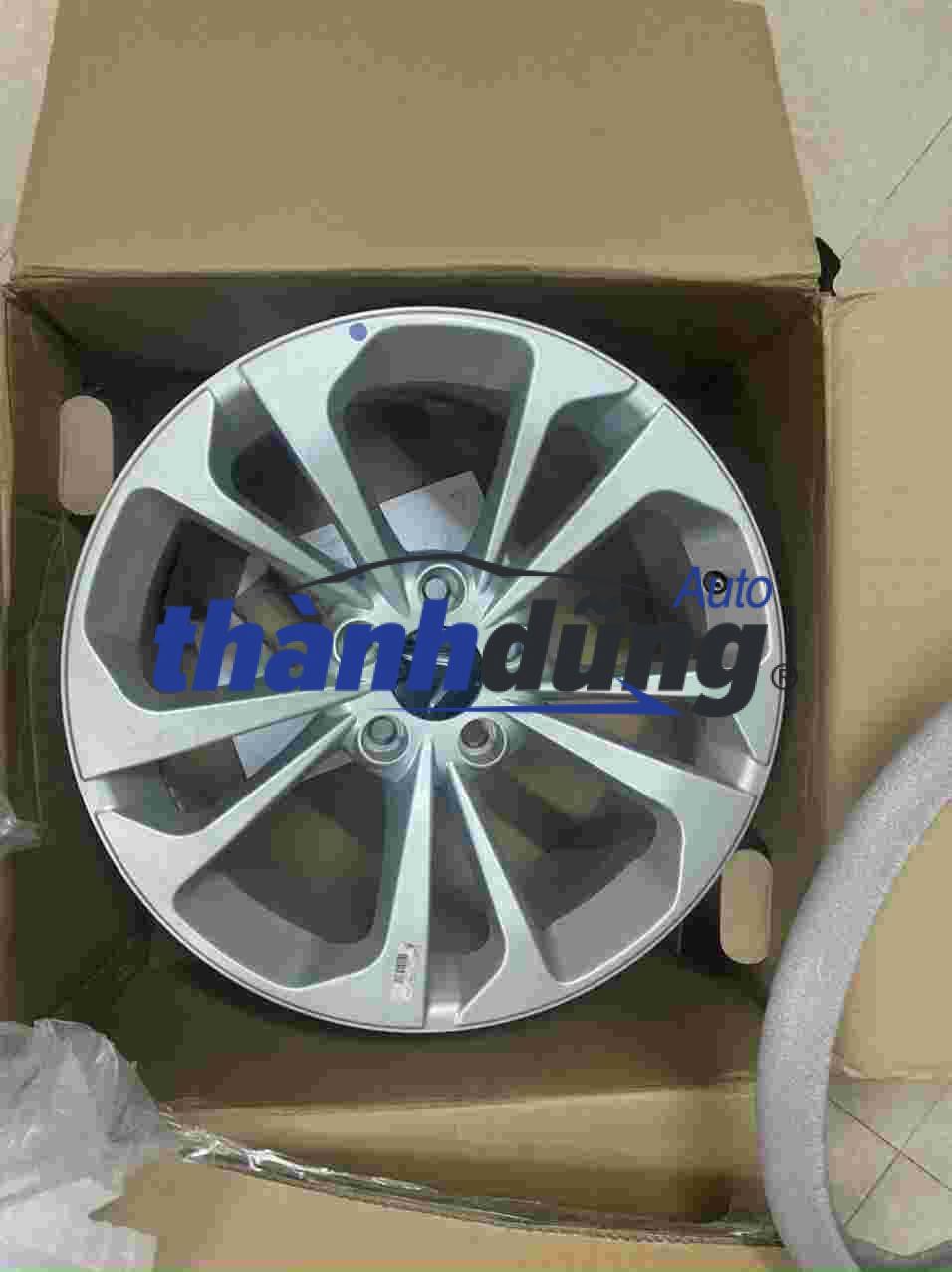 LA ZĂNG VINFAST LUX