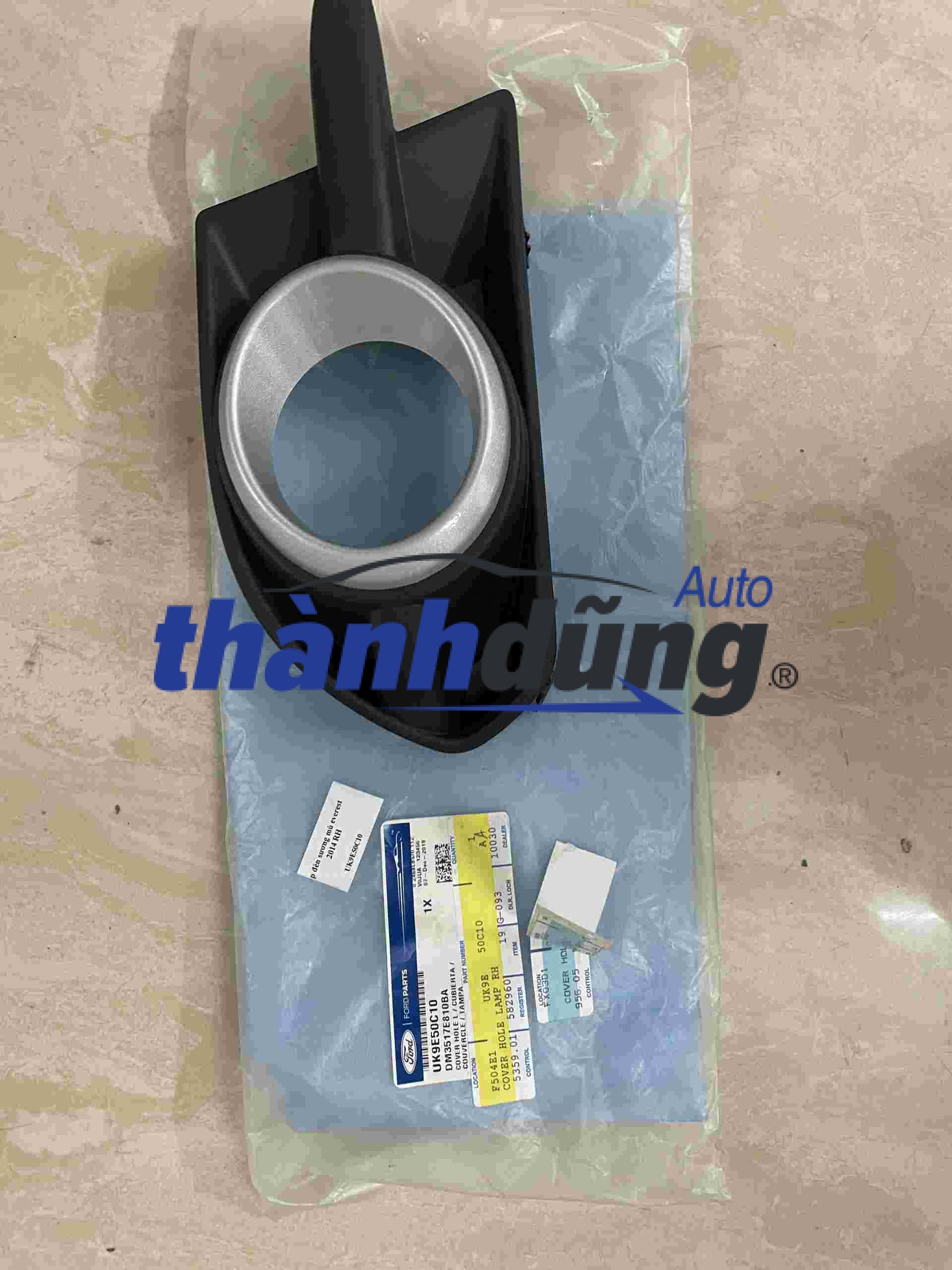 ỐP ĐÈN GẦM FORD EVEREST