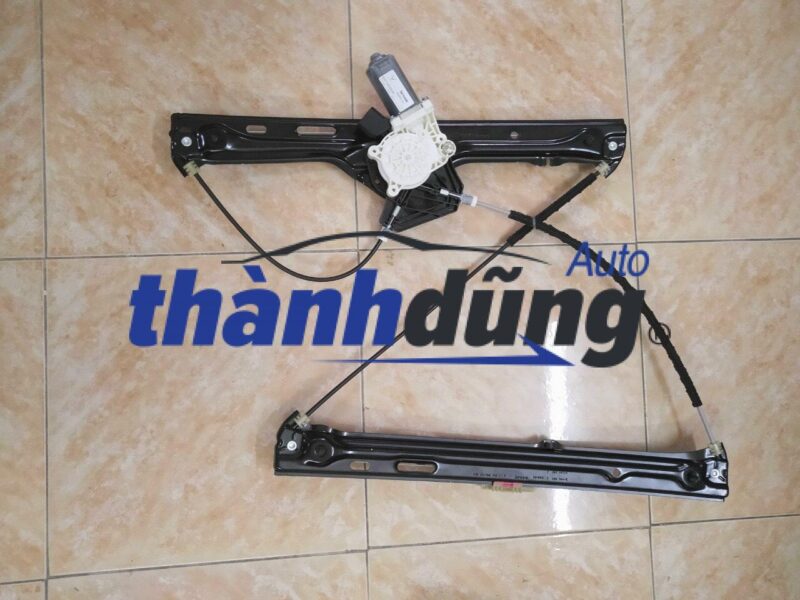 Compa lên kính vinfast president