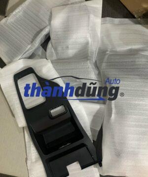 ỐP ĐẬY TRÊN YÊN NGỰA FORD RANGER