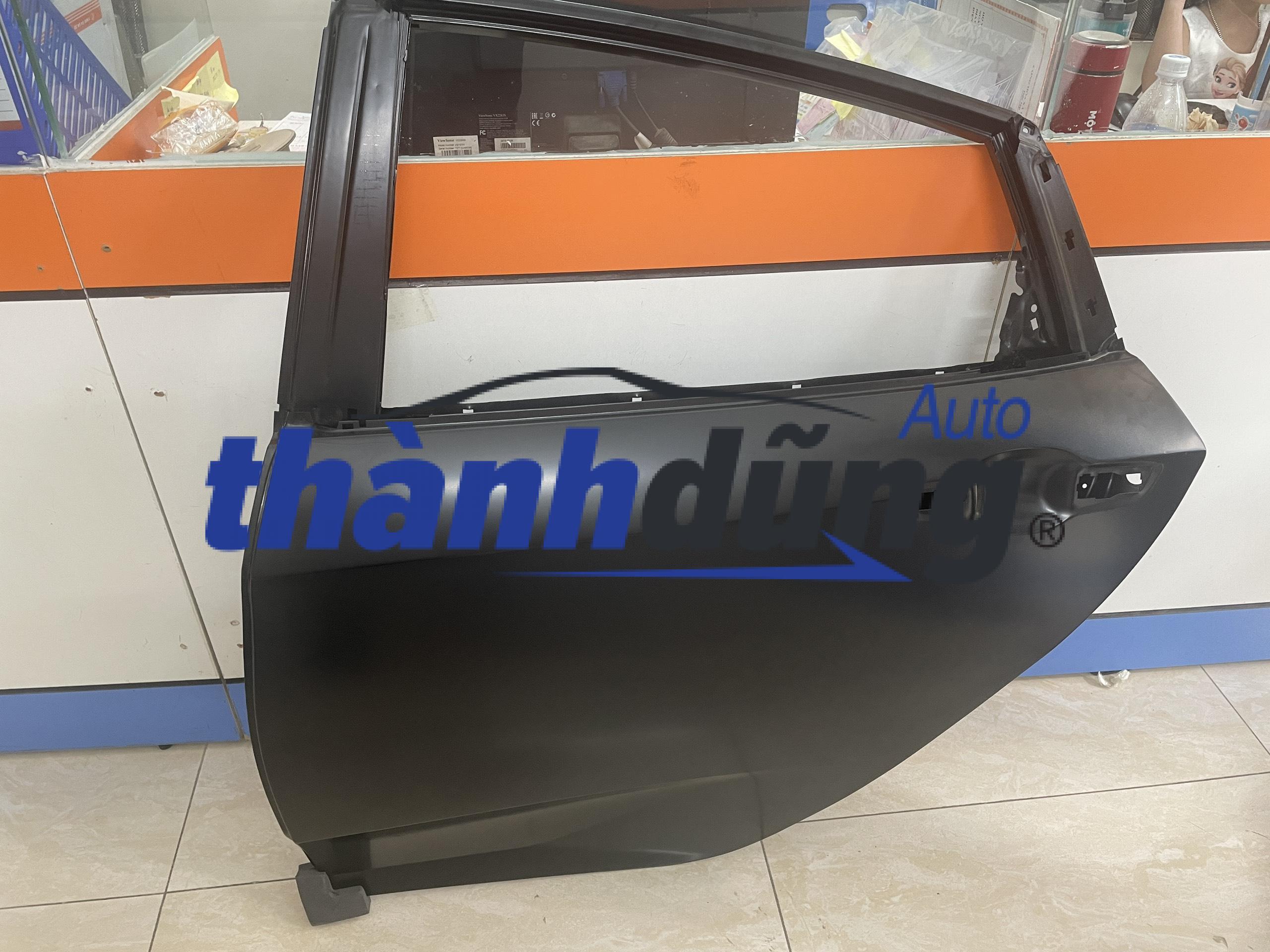 CÁNH CỬA HONDA CIVIC 2018