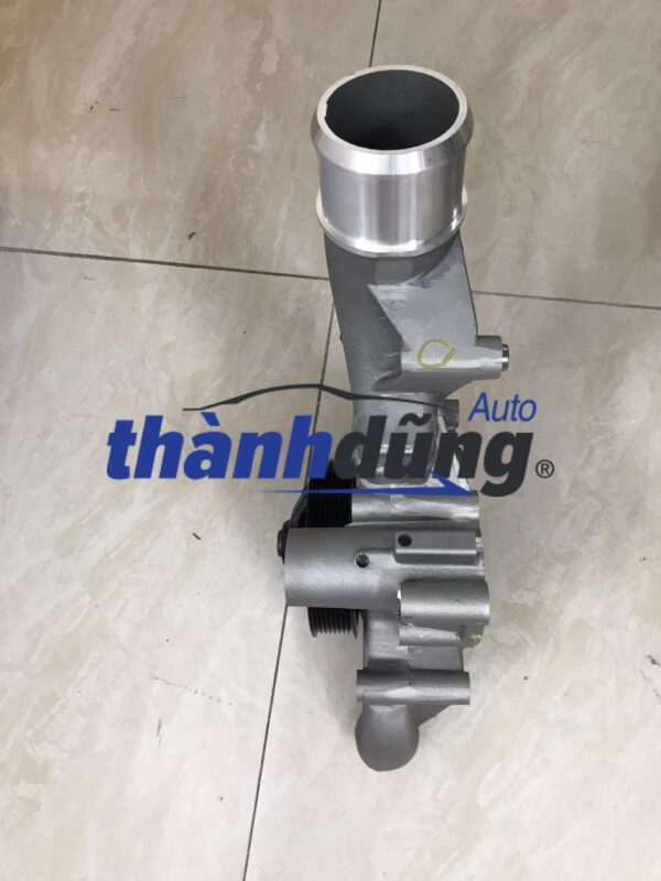 BƠM NƯỚC HYUNDAI HD270