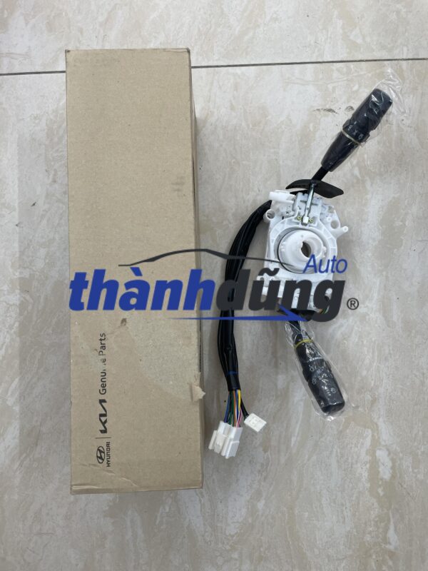 CÔNG TẮC GẠT MƯA KIA CARNIVAL