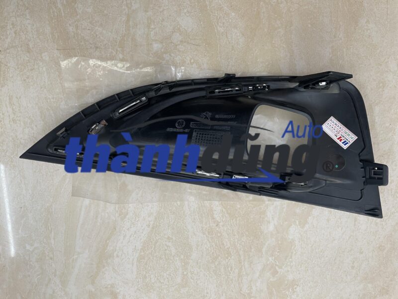 ỐP ĐÈN CẢN TRƯỚC PEUGEOT 3008