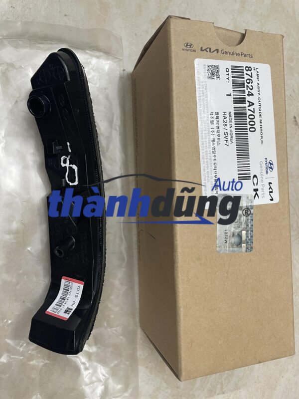 XI NHAN GƯƠNG KIA CERATO 2016