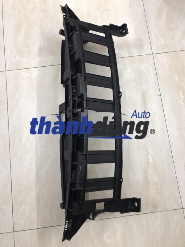 ỐP NHỰA TRÊN CẢN TRƯỚC PEUGEOT 3008