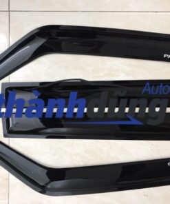 VÈ CHE MƯA MITSUBISHI PAJERO V33