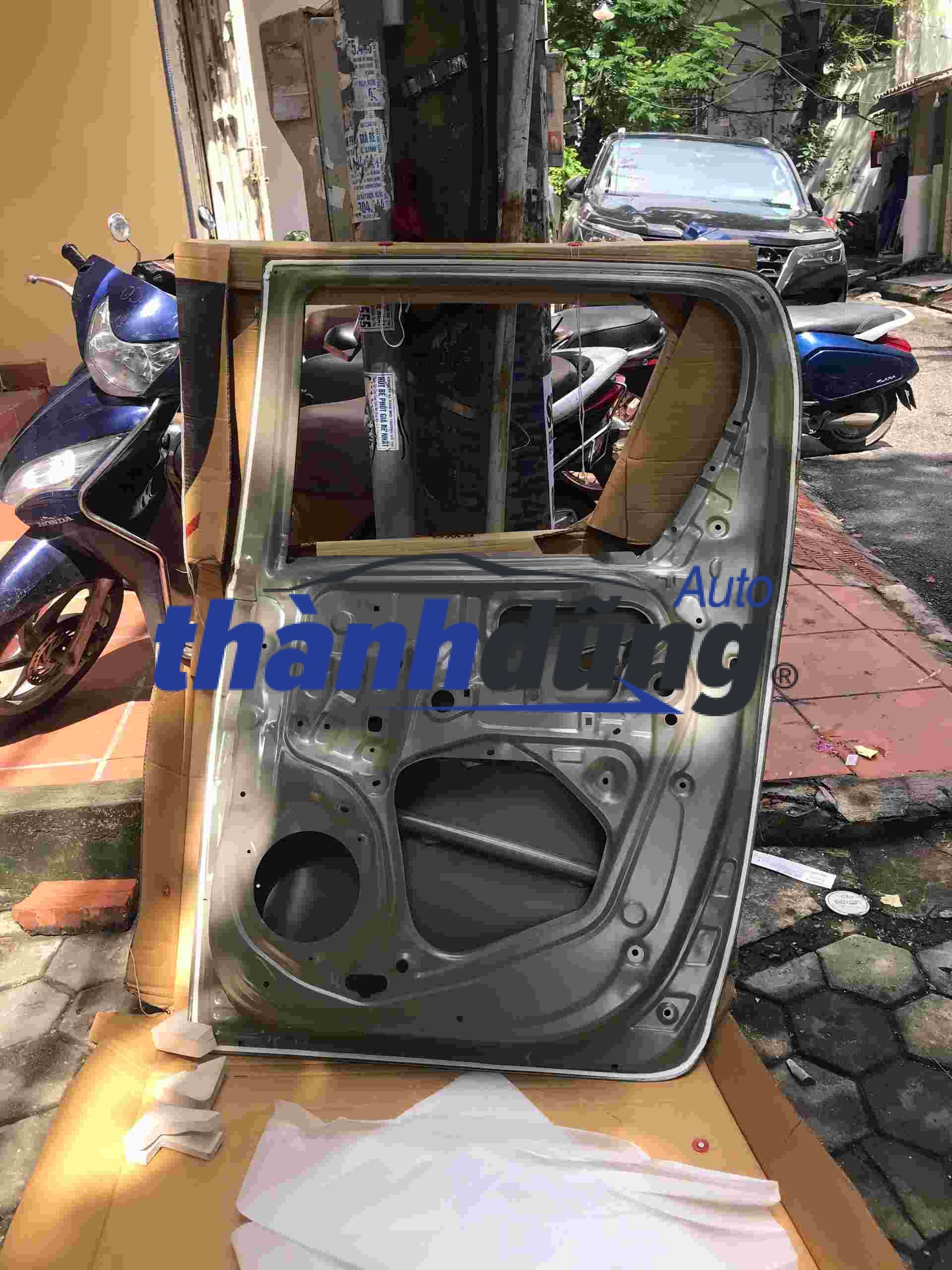 CÁNH CỬA SAU TOYOTA FORTUNER 2016-2020