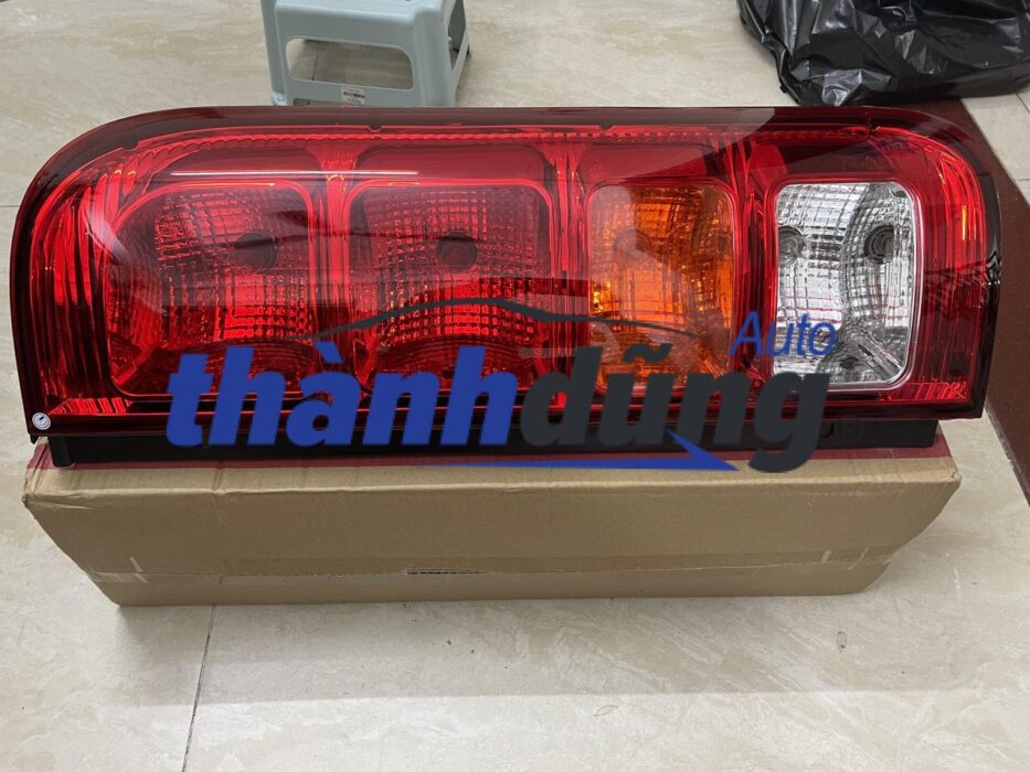 Đèn hậu Hyundai Aero Express