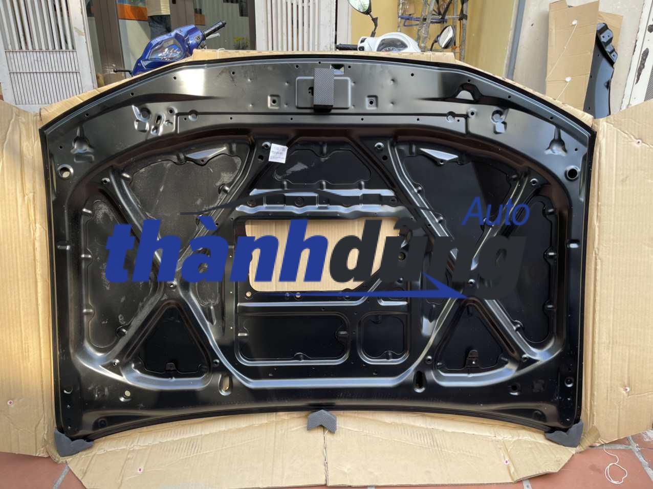 NẮP CAPO TOYOTA FORTUNER