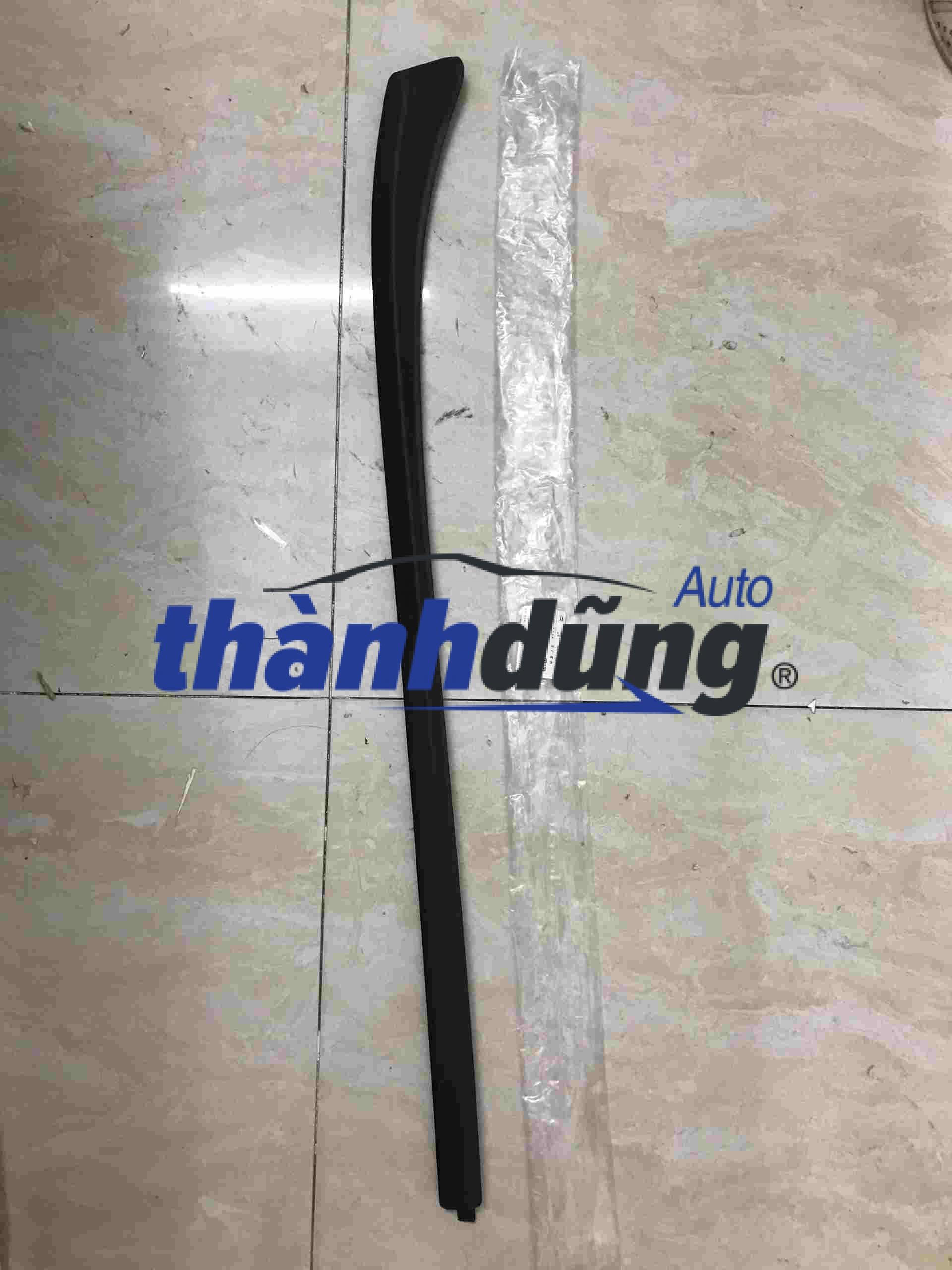 NẸP CHÂN KÍNH CHẮN GIÓ PEUGOET 308