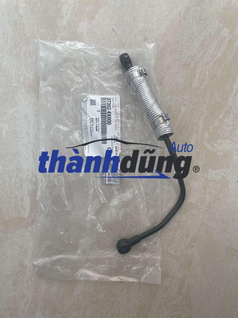 TUY Ô CẤP DẦU MÁY PHÁT KIA BONGO 3