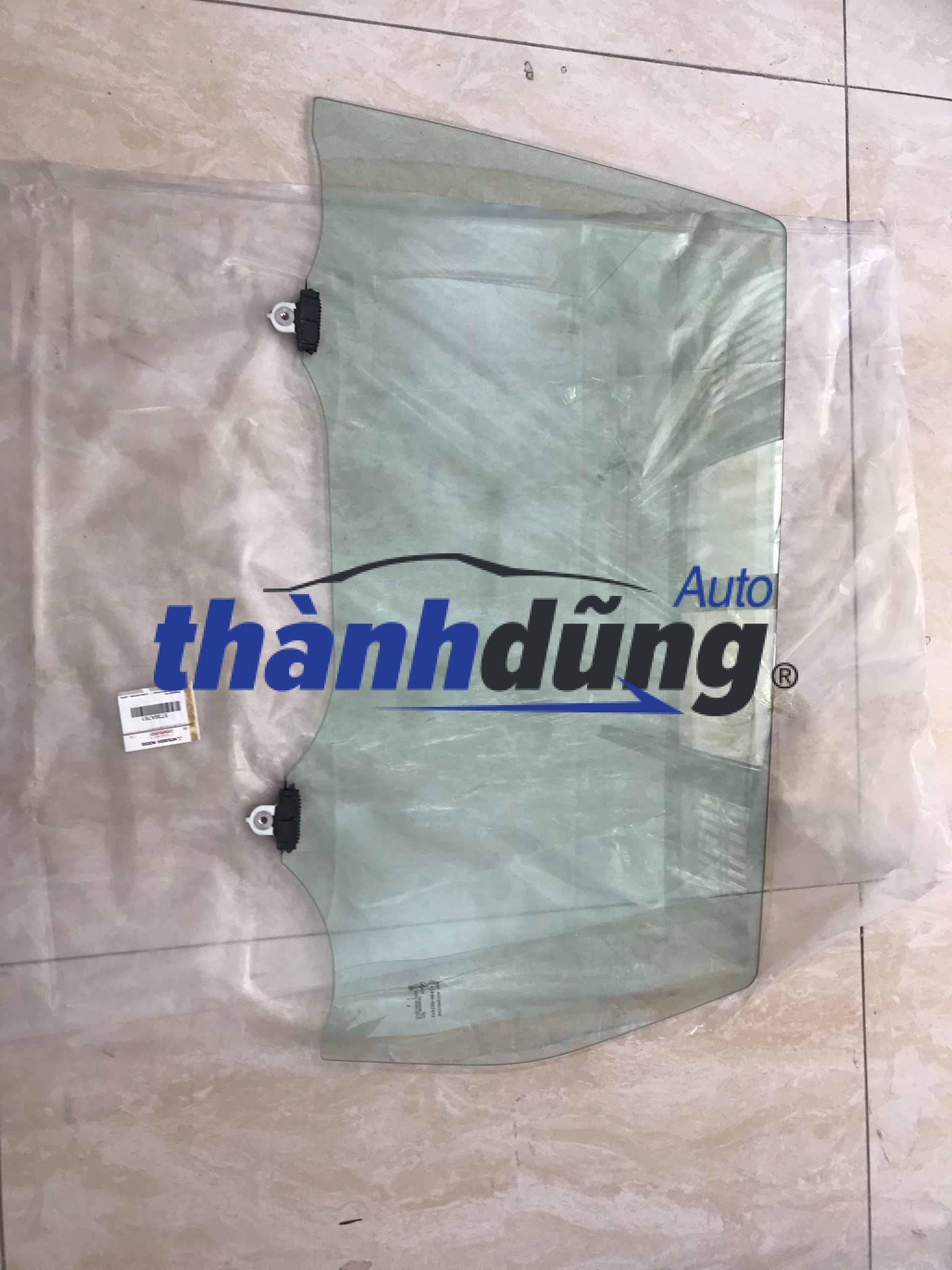 KÍNH CÁNH CỬA SAU MITSUBISH XPANDER