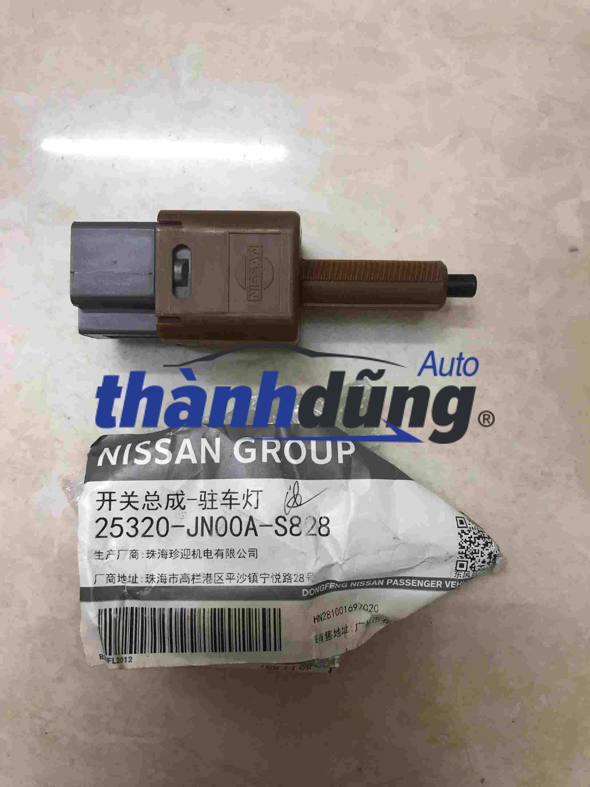 CÔNG TẮC ĐÈN PHANH NISSAN TIIDA