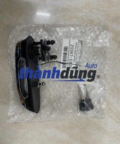 TAY KHÓA THÙNG SAU NISSAN NAVARA